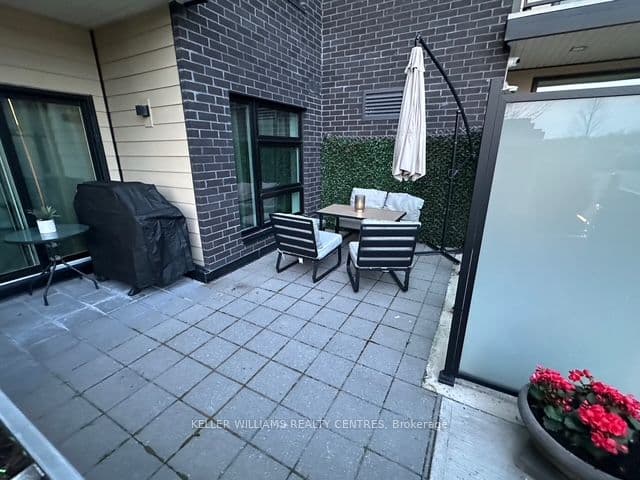 555 William Graham Drive 101, Aurora, ON L4G 3H9