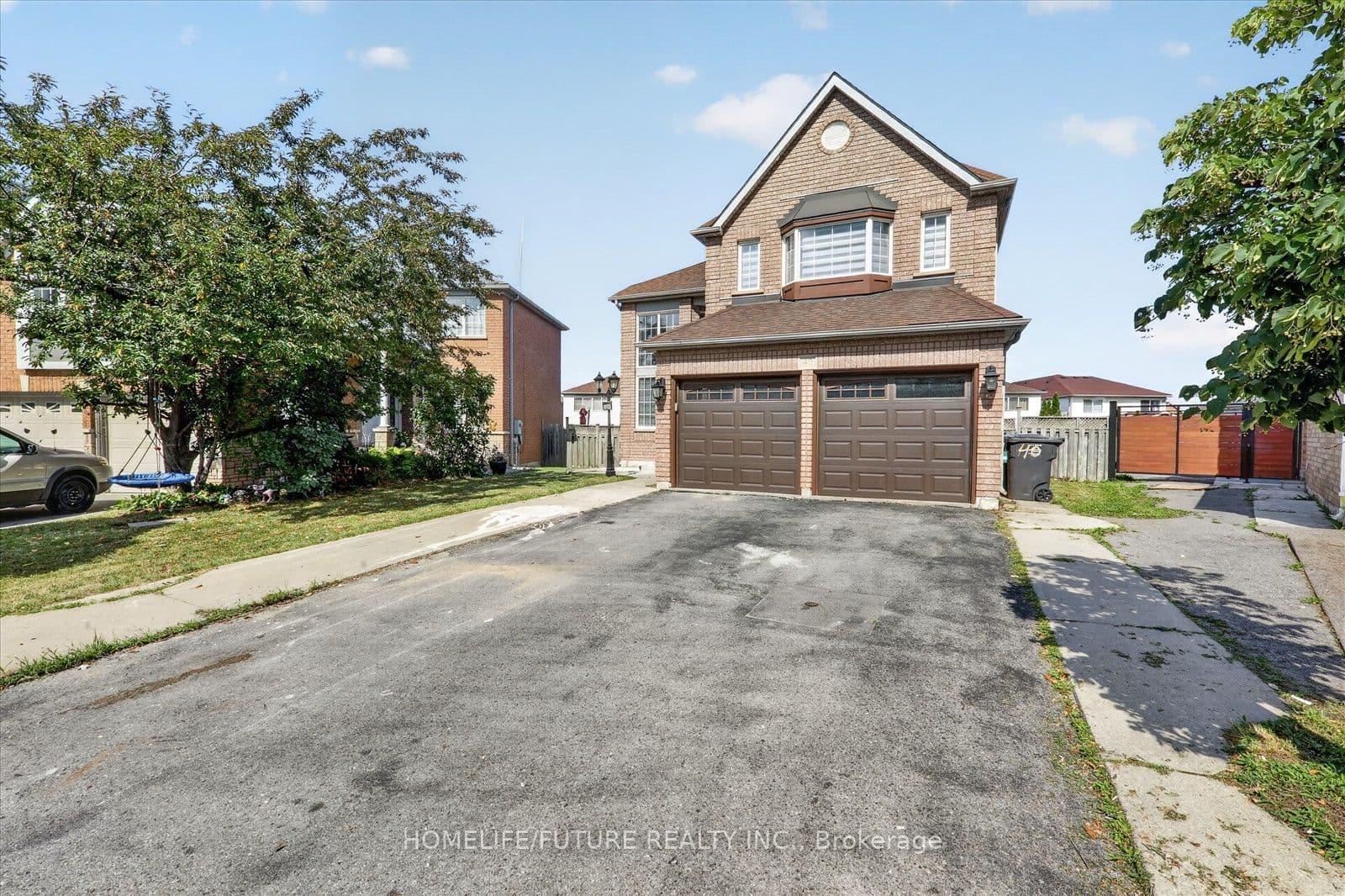 40 Tobosa Trail, Brampton, ON L6R 2B4