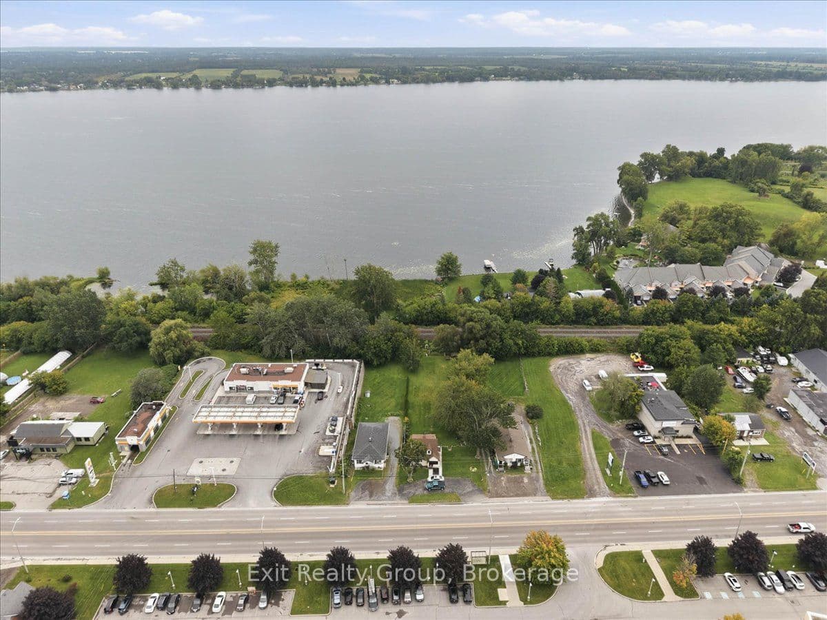 465 Dundas Street W, Belleville, ON K8P 1B6