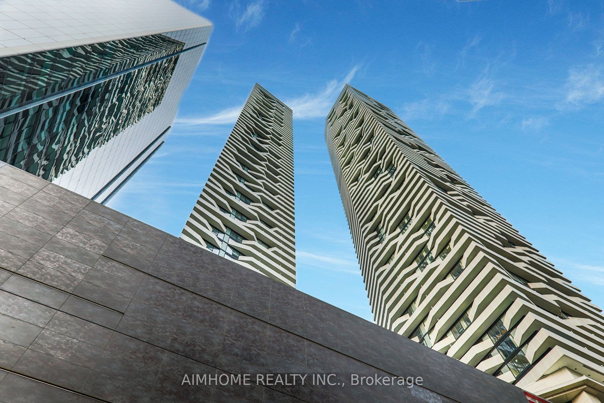 100 Harbour Street 3310, Toronto, ON M5J 0B5