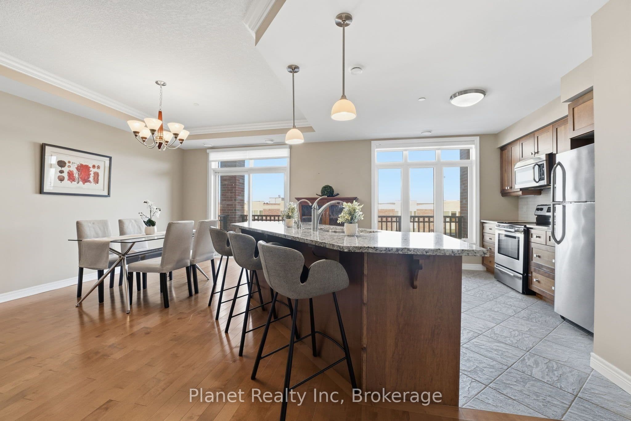 65 BAYBERRY Drive 305, Guelph, ON N1G 5K8