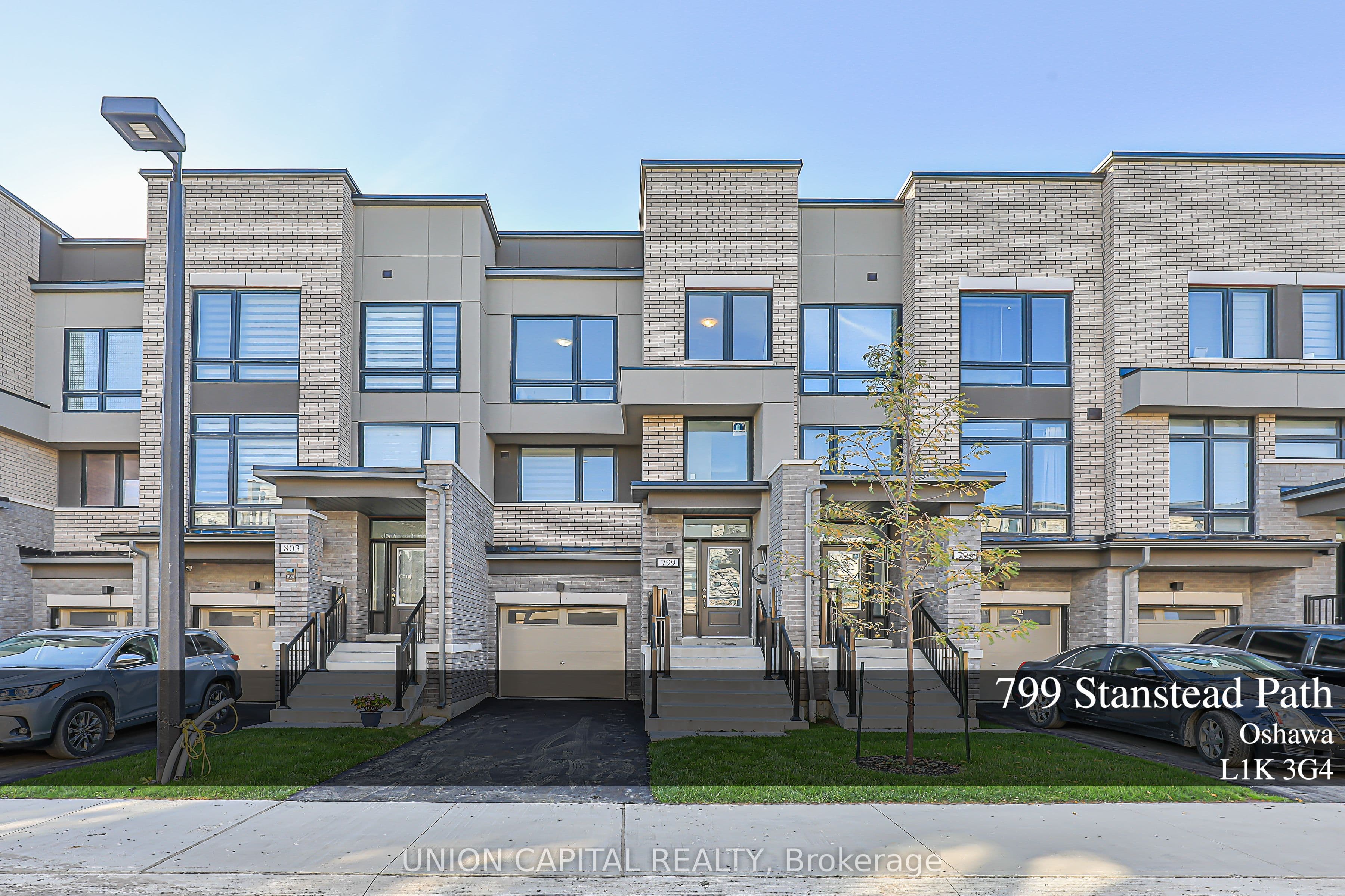 799 Stanstead Path, Oshawa, ON L1K 3G4