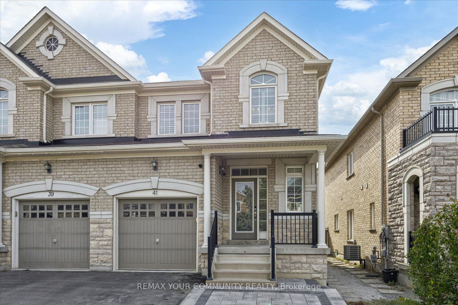 41 Lauderdale Drive, Vaughan, ON L6A 4G8