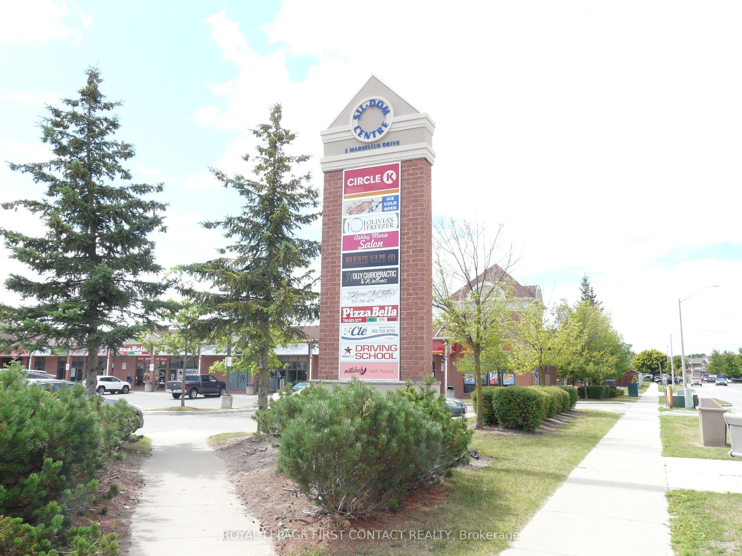 2 Marsellus Drive 8, Barrie, ON L4N 0Y4