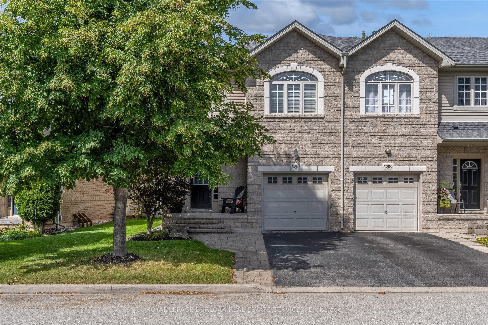 5287 Scotia Street N, Burlington, ON L7L 7B5