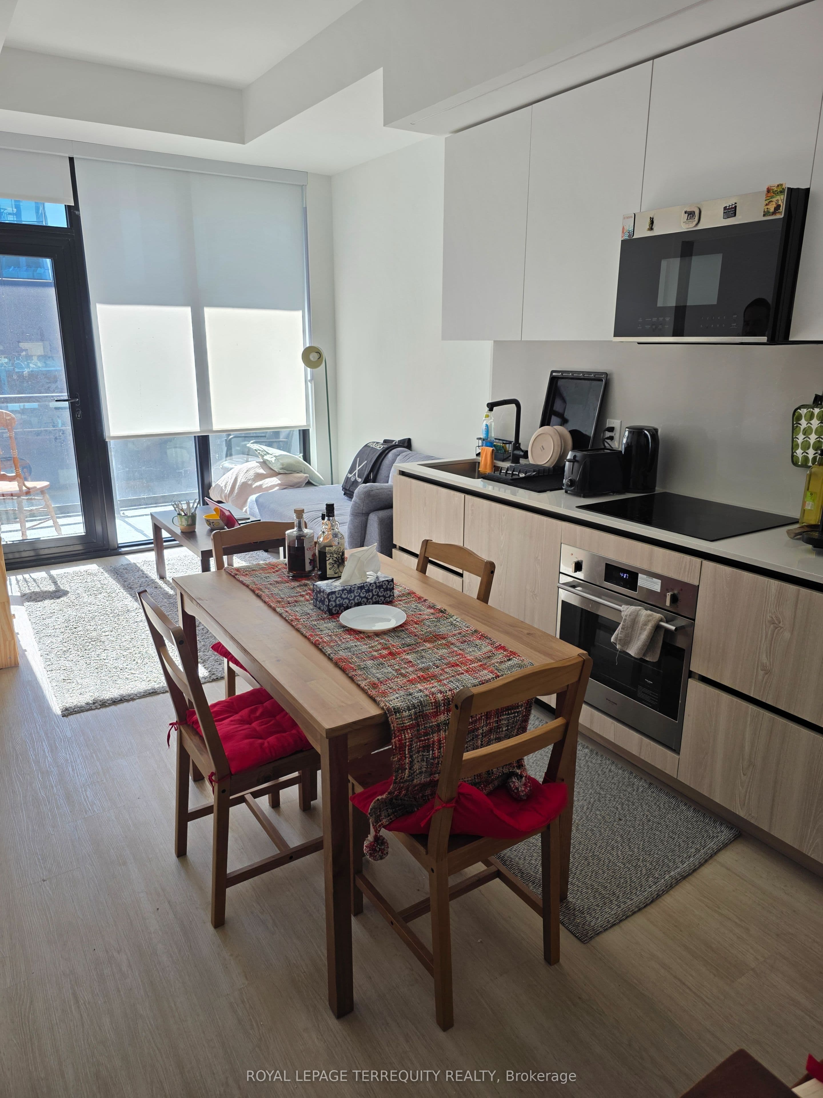 699 Sheppard Avenue E 709, Toronto, ON M2K 0J5