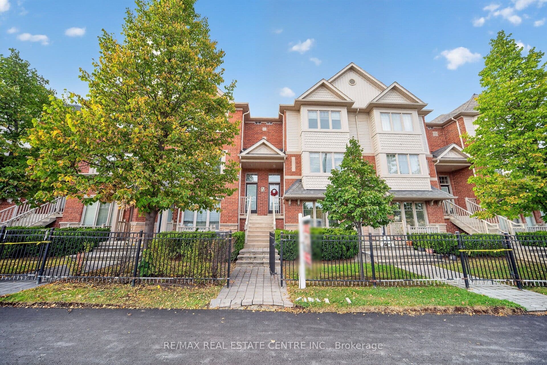 3335 Thomas Street E 6, Mississauga, ON L5M 0P7