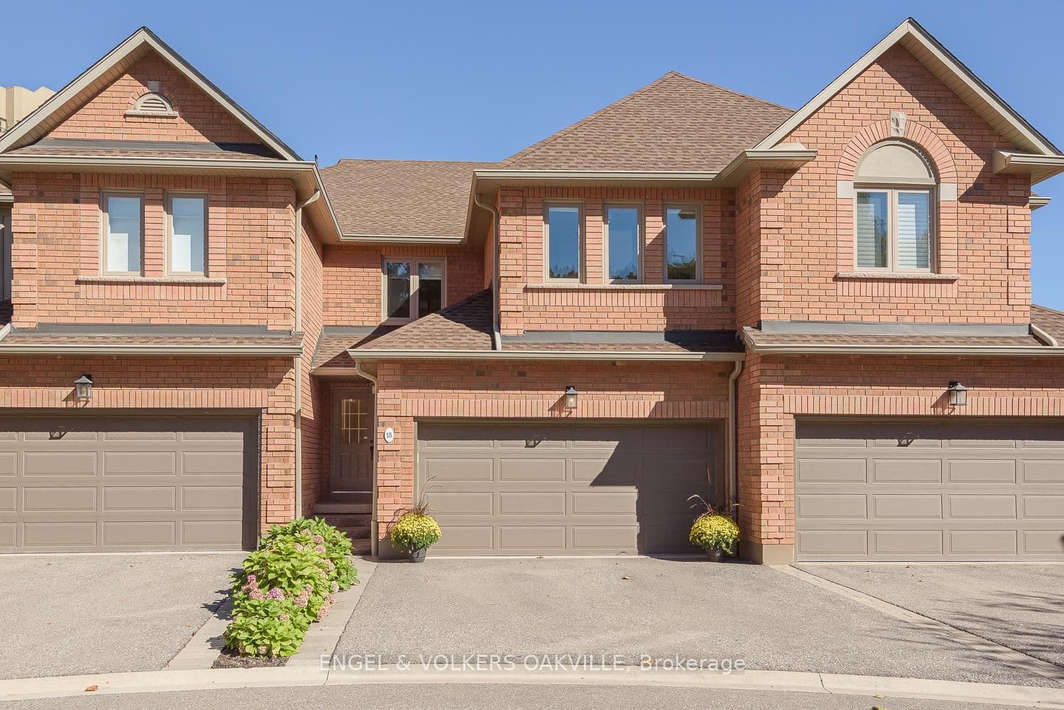 1905 Broad Hollow Gate 18, Mississauga, ON L5L 3T4