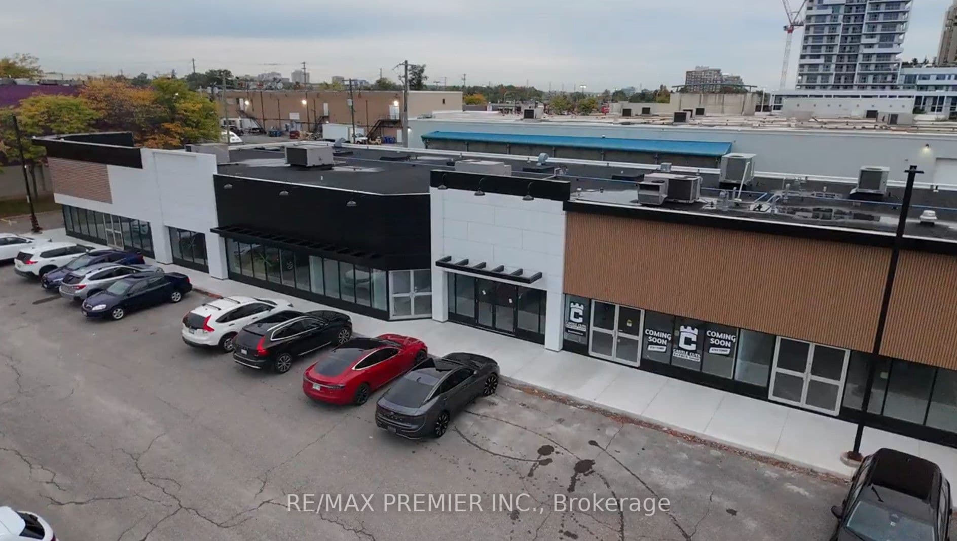 171 Speers Road 19, Oakville, ON L6K 3W8
