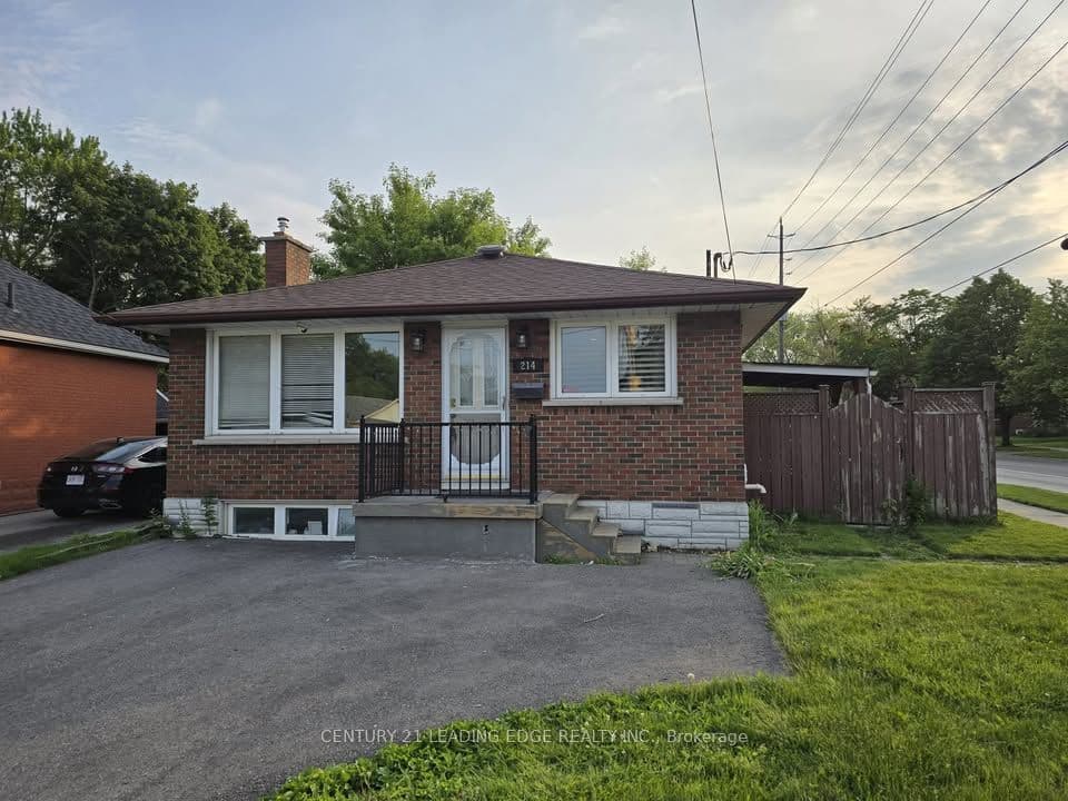 214 Gibbons Street Bsmt, Oshawa, ON L1J 4Y4