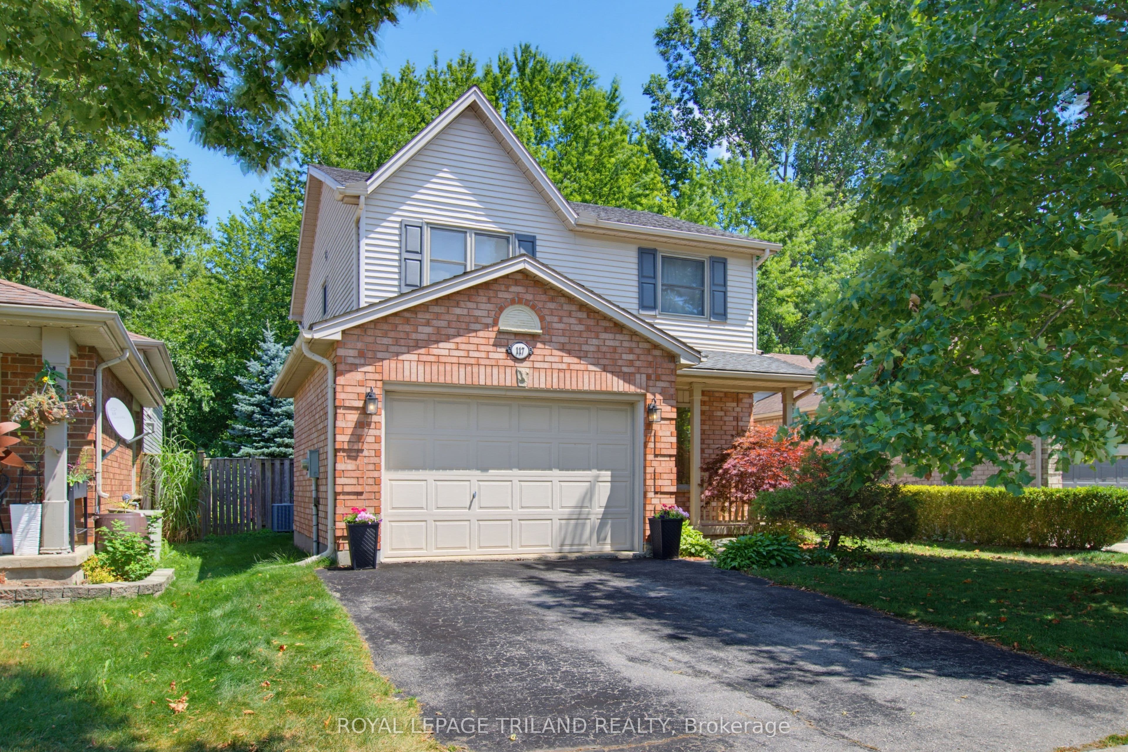 117 Bournemouth Drive, London East, ON N5V 4T1