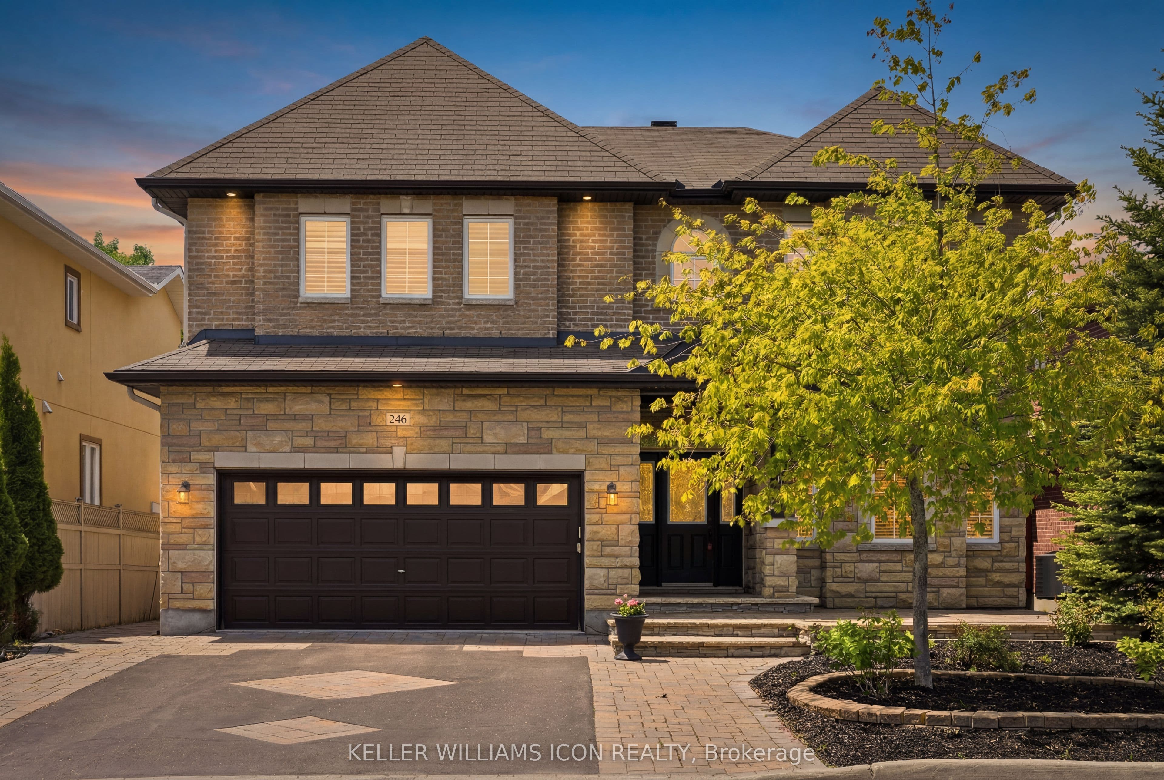 246 Madhu Crescent, Mooneys Bay - Carleton Heights and Area, ON K2C 4J3