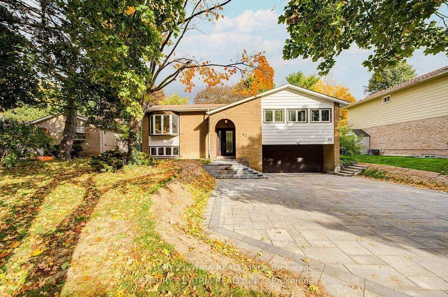33 Sir Brandiles Place, Markham, ON L3P 2Z4