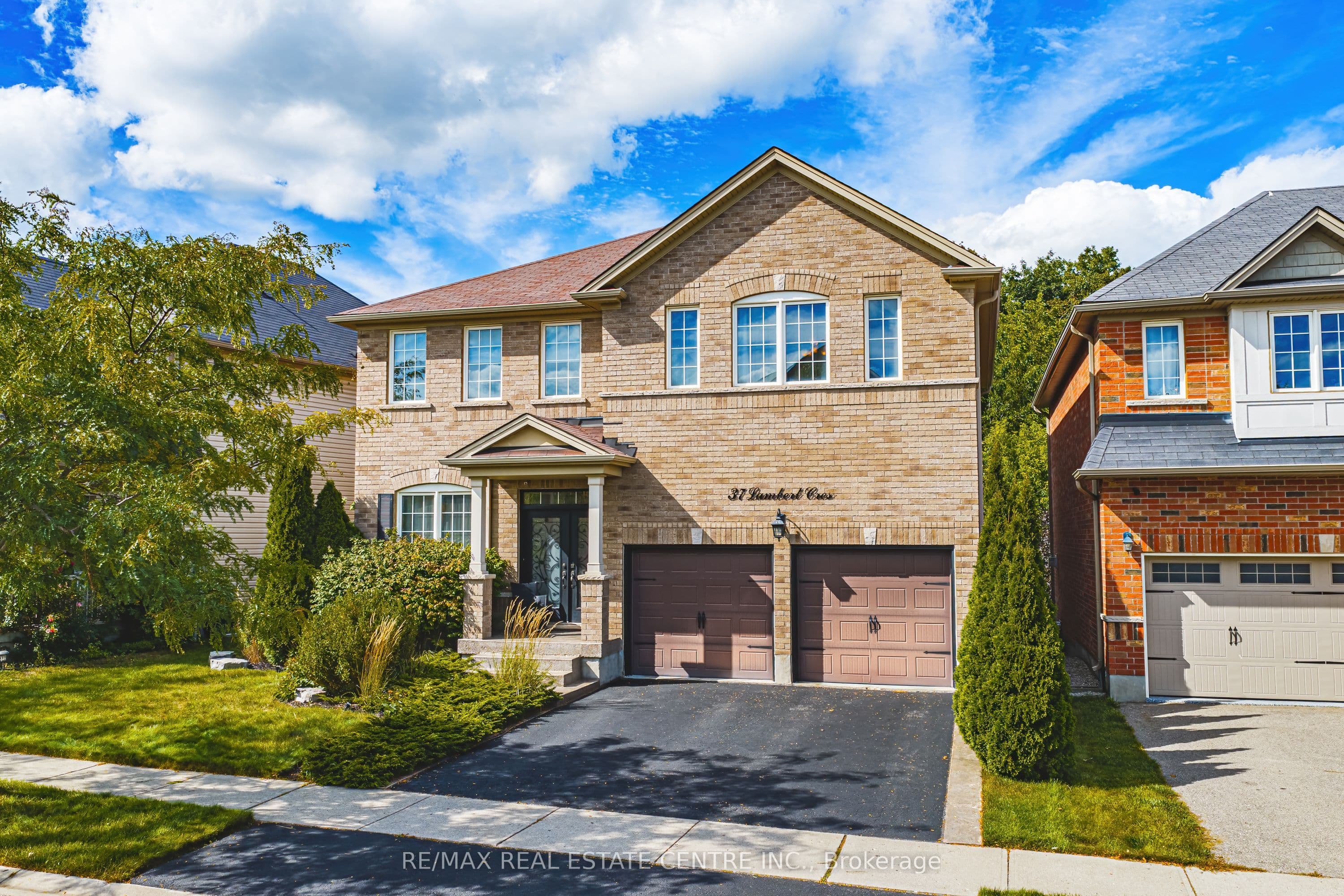 37 Lambert Crescent, Brantford, ON N3T 0E8