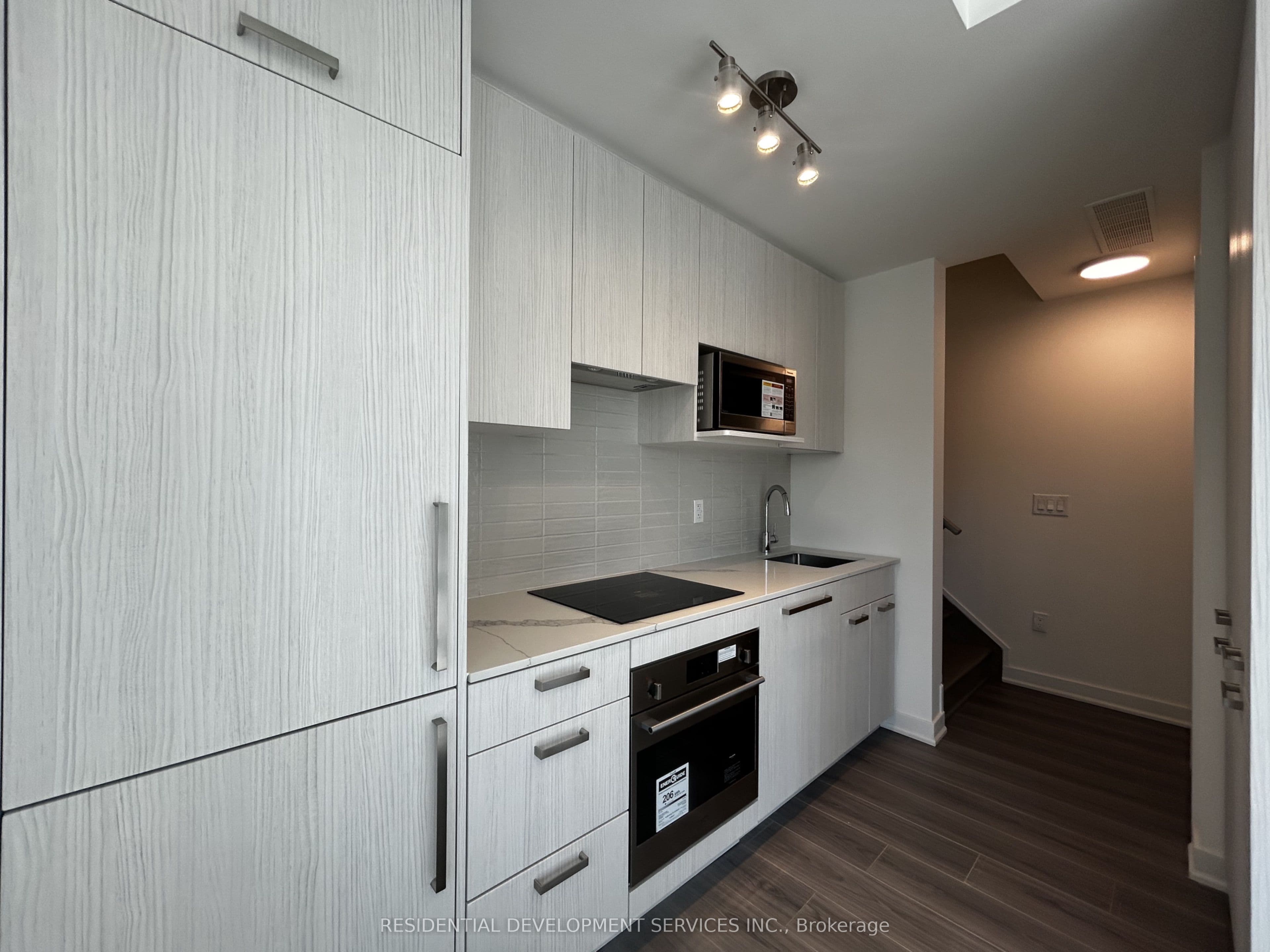 67 Curlew Drive 147, Toronto, ON M3A 0B4