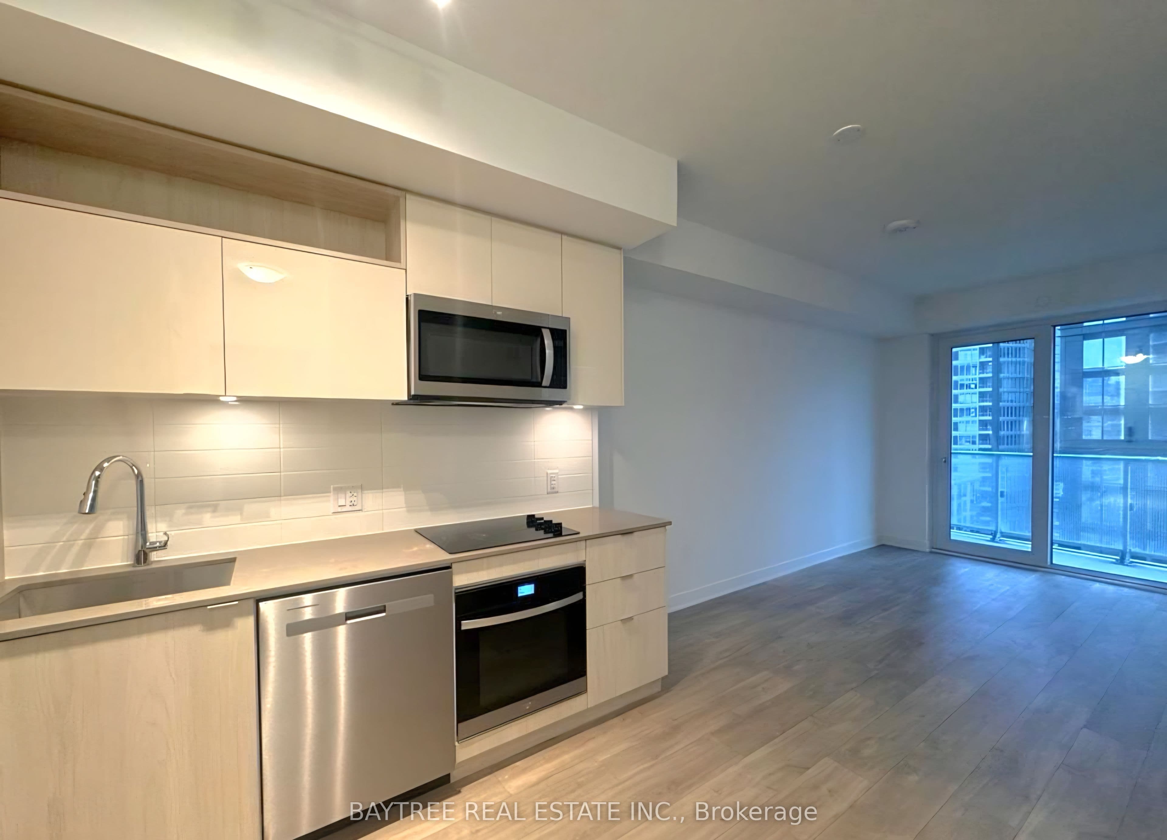 100 Dalhousie Street 1608, Toronto, ON M5B 0C7