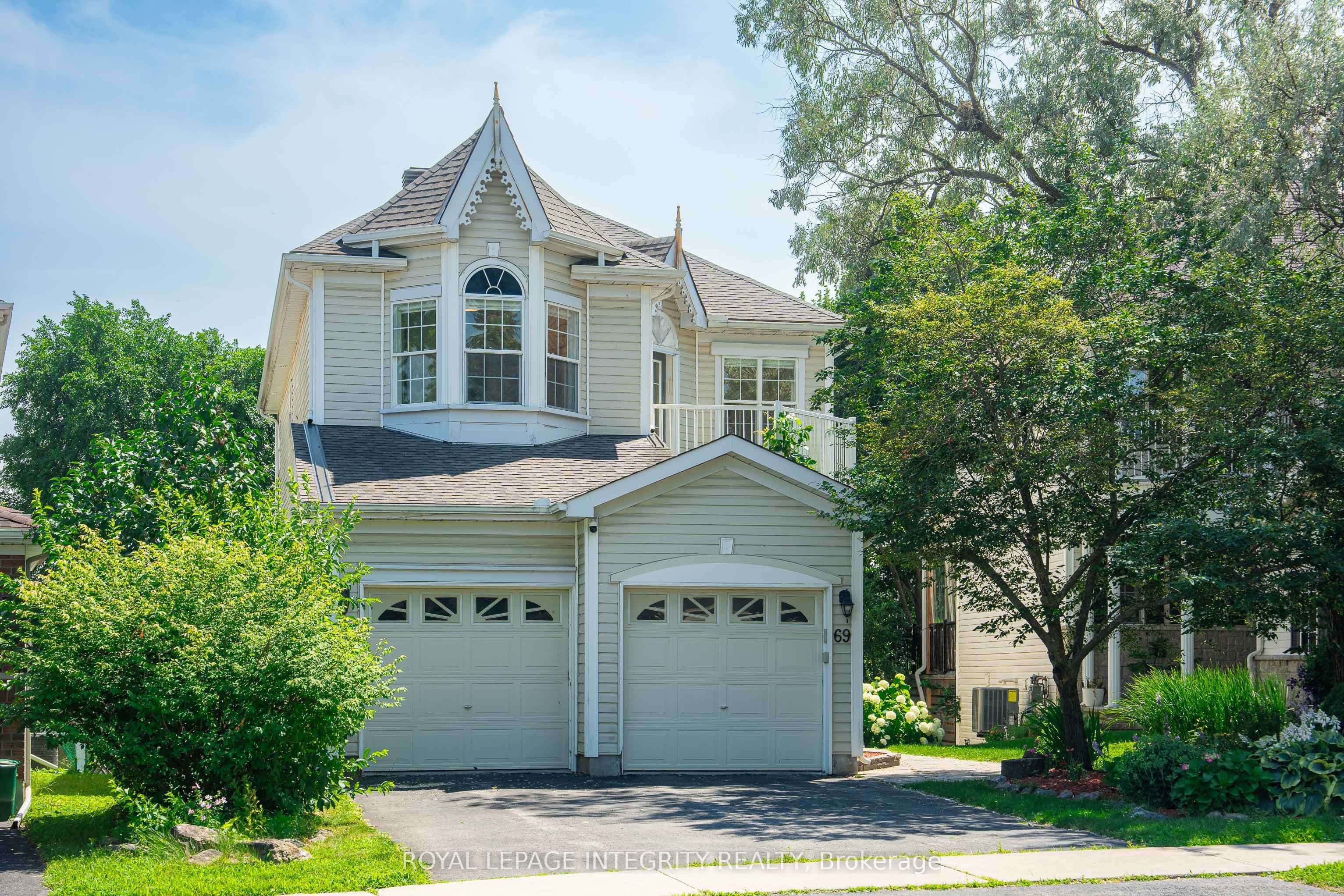 69 Goldridge Drive, Kanata, ON K2T 1E9