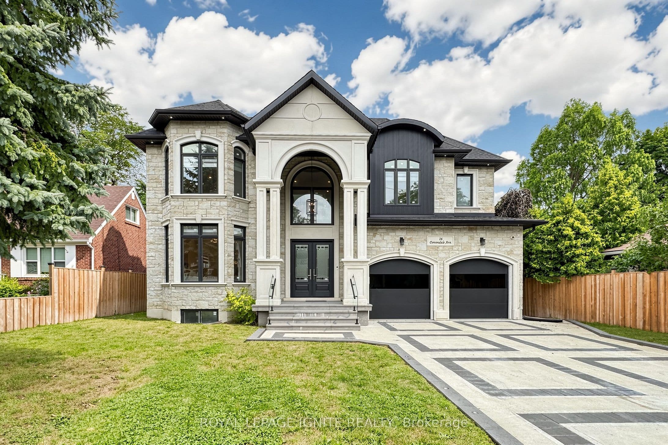 26 Devondale Avenue, Toronto, ON M2R 2E2