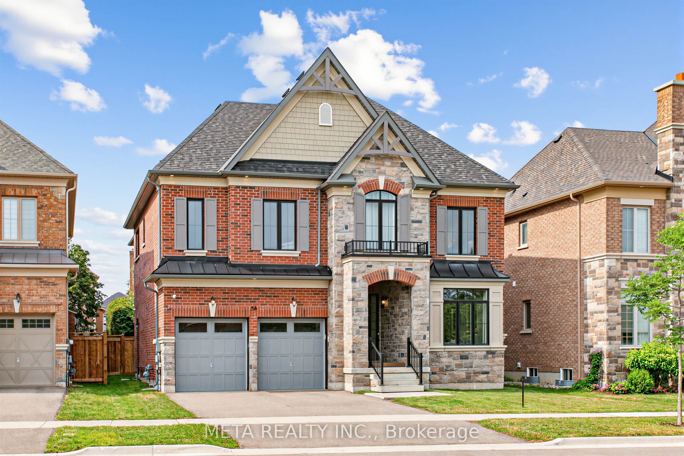 56 Klees Crescent, Aurora, ON L4G 3W8