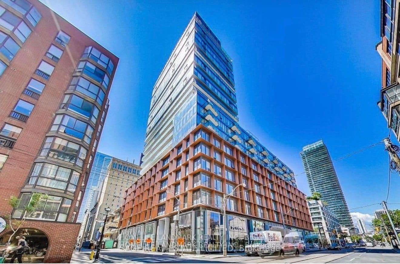 60 Colborne Street 1703, Toronto, ON M5E 0B7