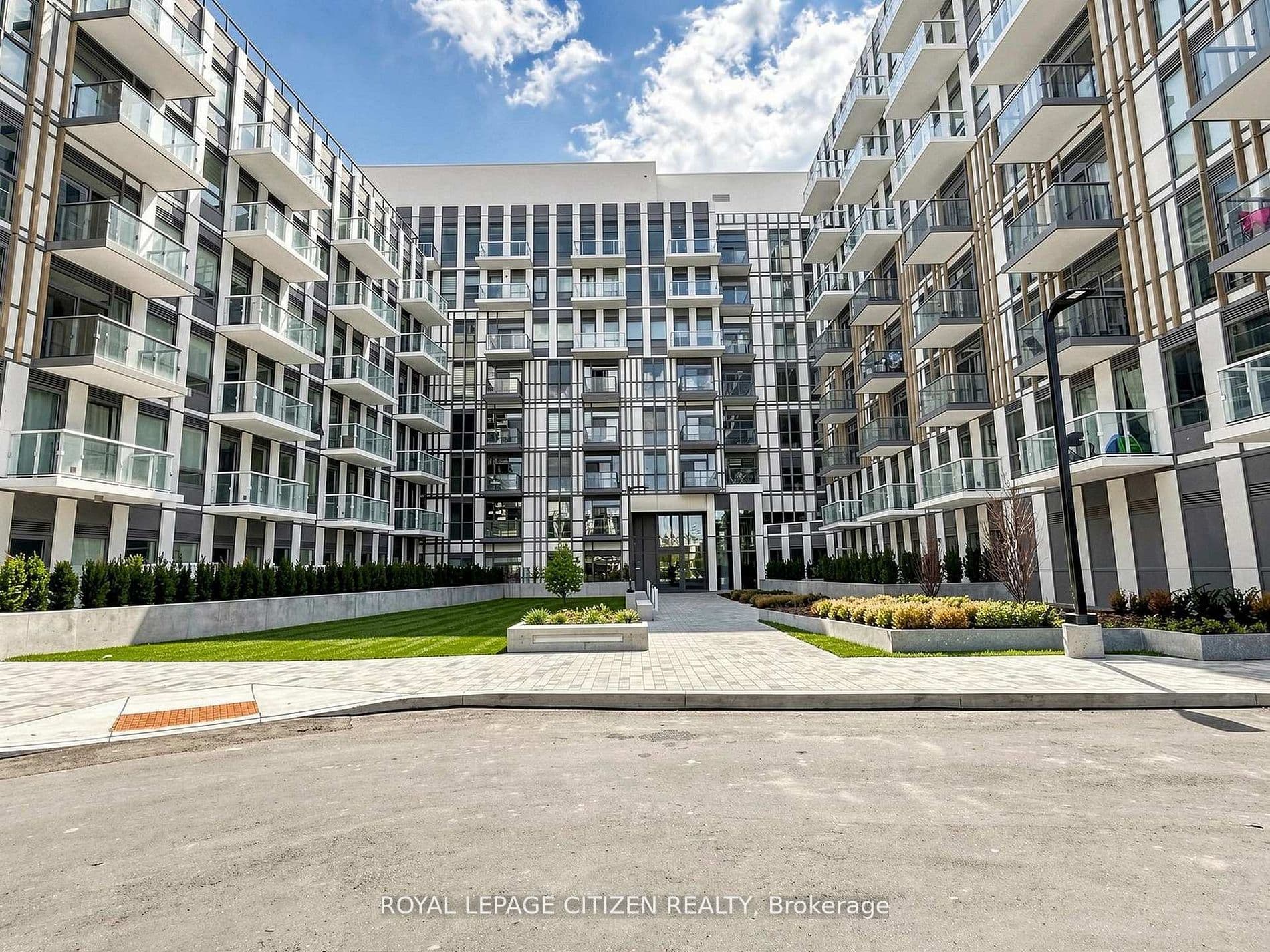 1005 Dundas Street 340, Oakville, ON L6H 8C7