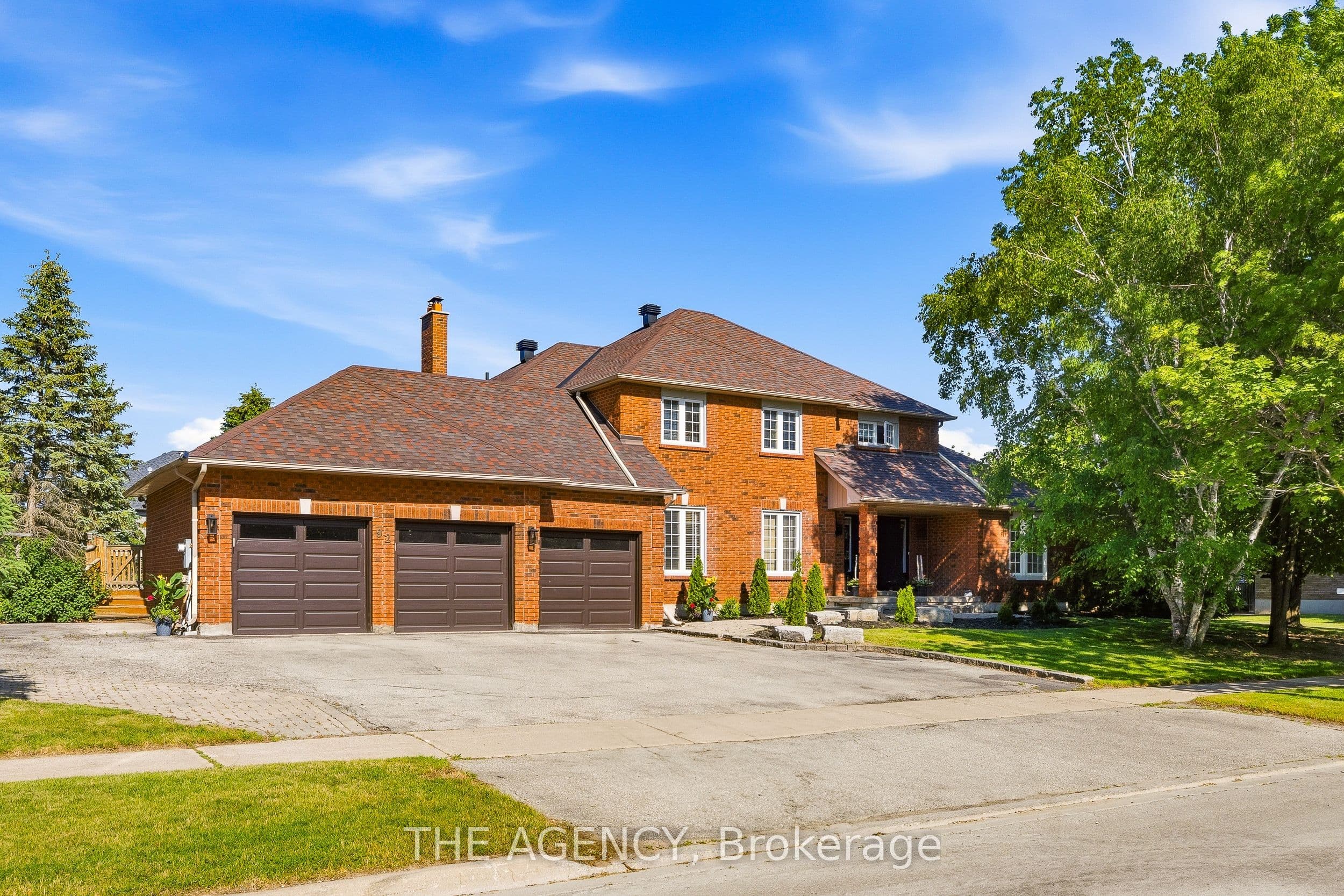 92 Russell Snider Drive, King, ON L0G 1N0