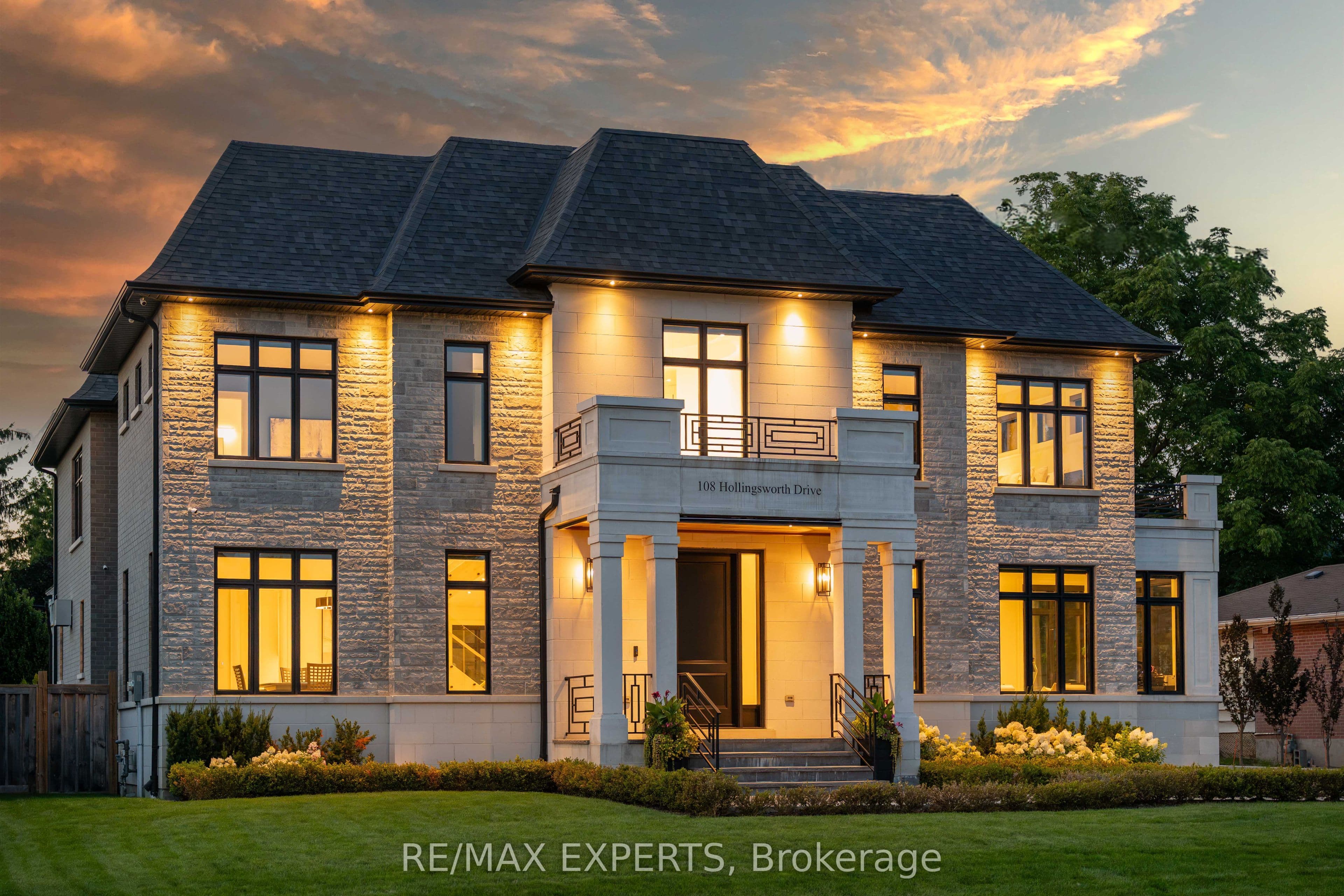 108 Hollingsworth Drive, King, ON L7B 1G4