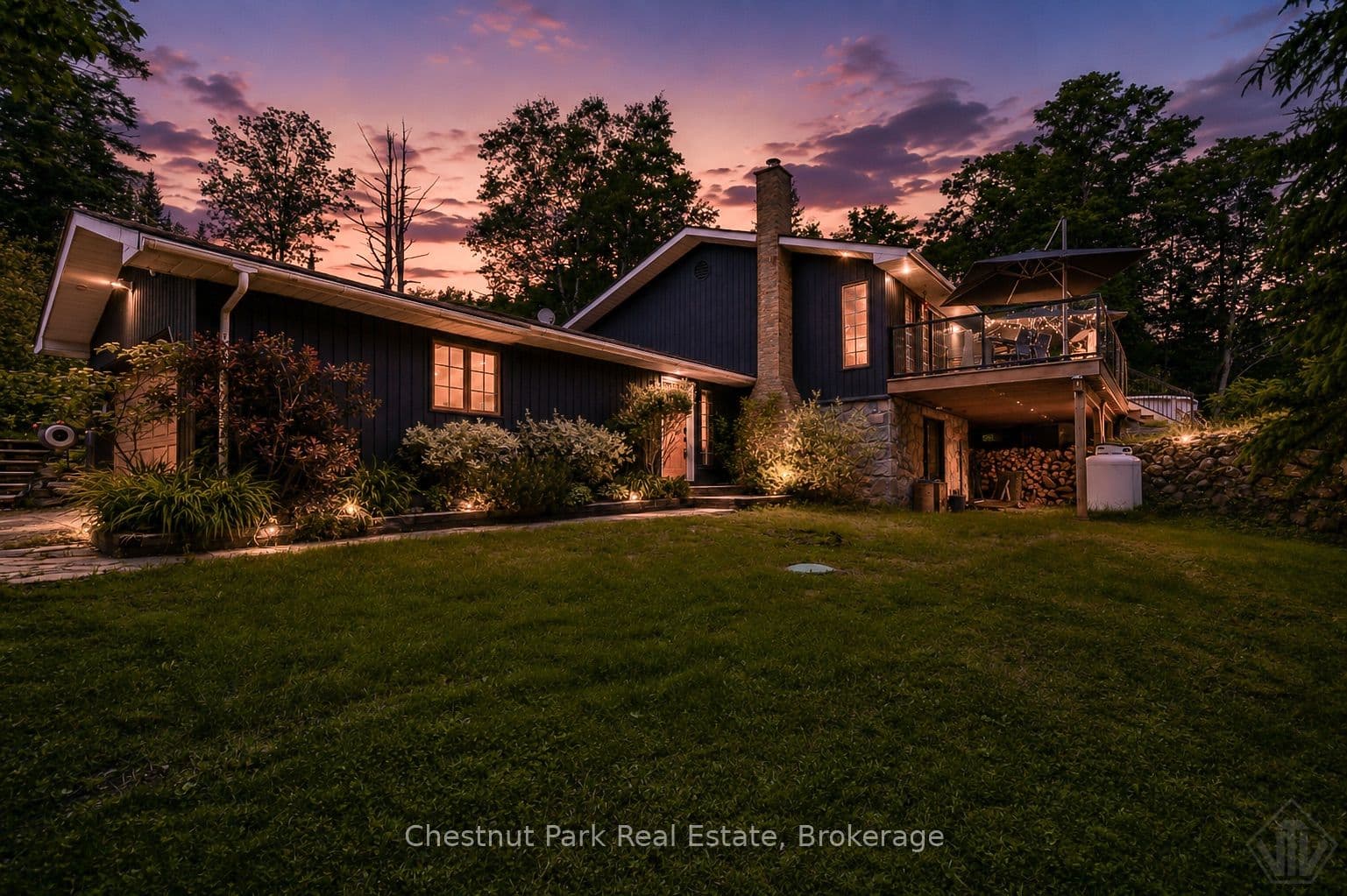 802 Williamsport Road, Huntsville, ON P1H 2J4