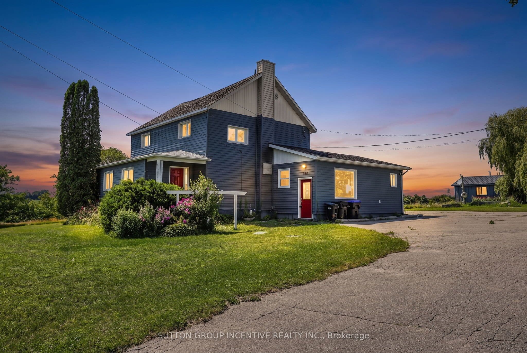 160 Lafontaine Road W, Tiny, ON L9M 0H1