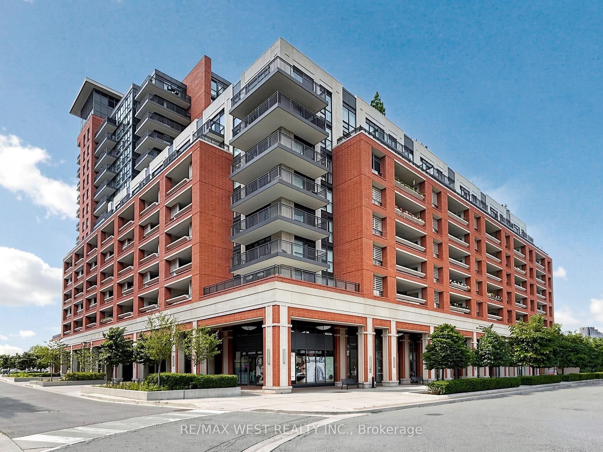 3091 Dufferin Street 608, Toronto, ON M6A 0C4