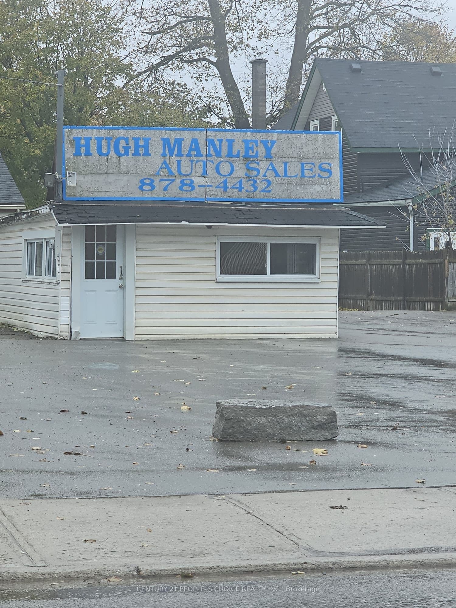 71 Queen St & 70 King Street, Kawartha Lakes, ON K9V 1G5