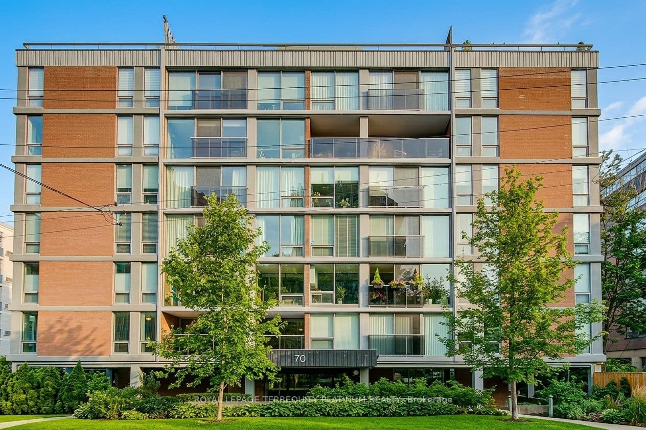 70 Montclair Avenue 203, Toronto, ON M5P 1P7