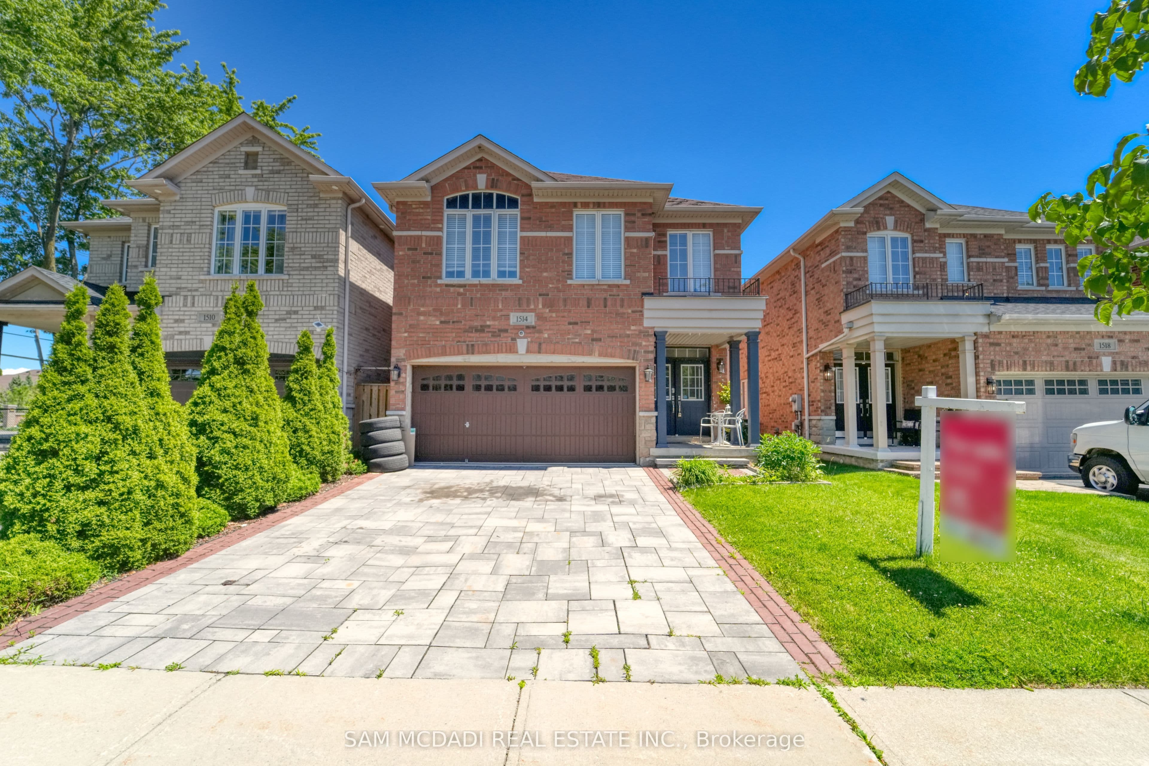 1514 Portsmouth Place, Mississauga, ON L5M 7W1