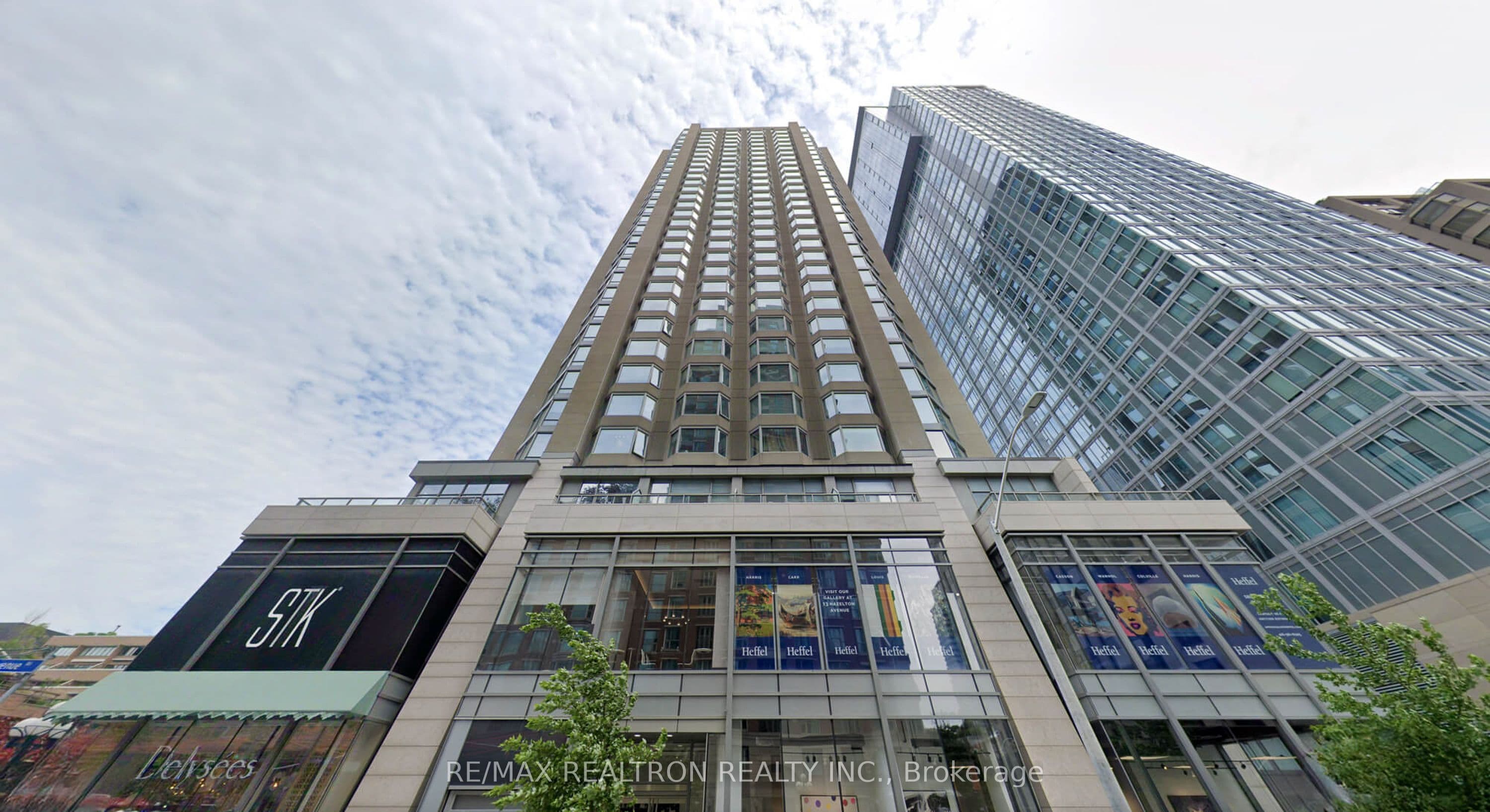 155 Yorkville Avenue 1610, Toronto, ON M5R 1C4