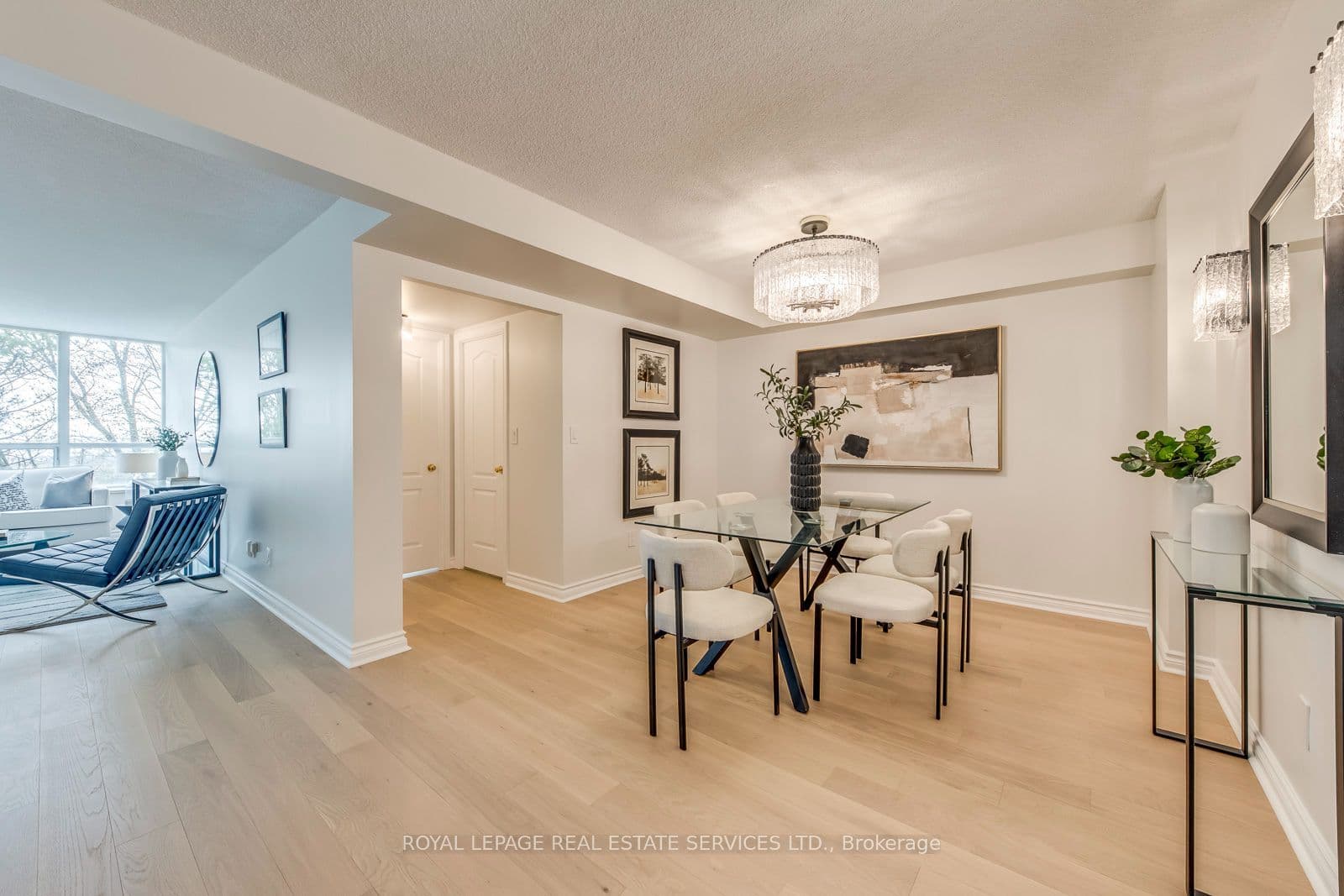 1 Ripley Avenue 403, Toronto, ON M6S 4Z6
