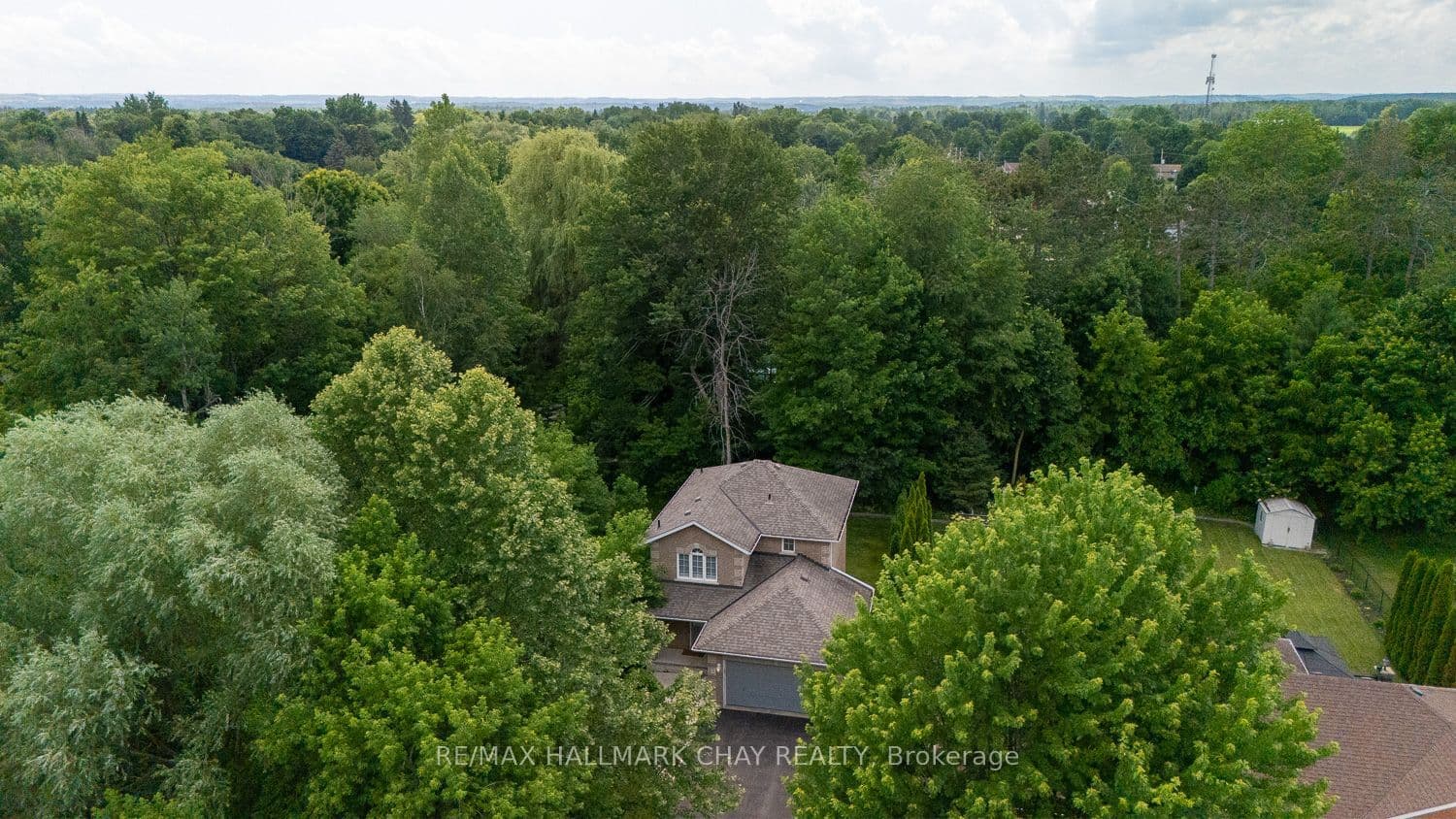 23 Burbank Circle, Adjala-Tosorontio, ON L0M 1J0