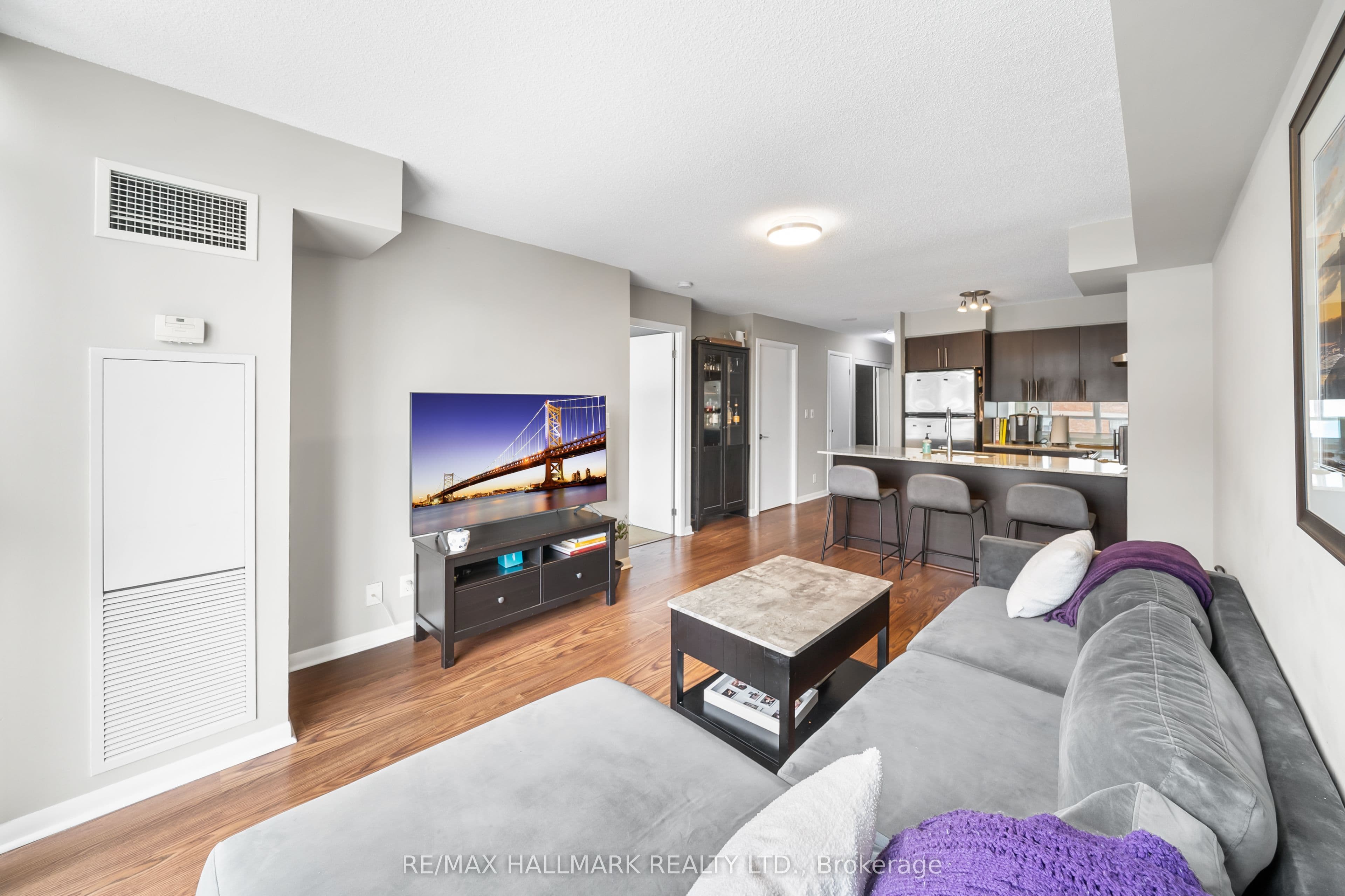 96 St Patrick Street 715, Toronto, ON M5T 1V2