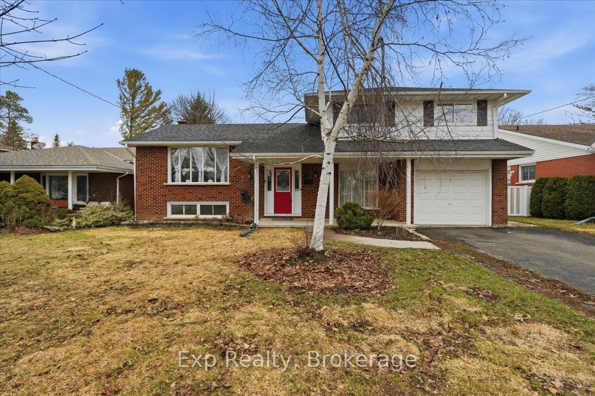15 Thorncliffe Drive, Belleville, ON K8P 4L3