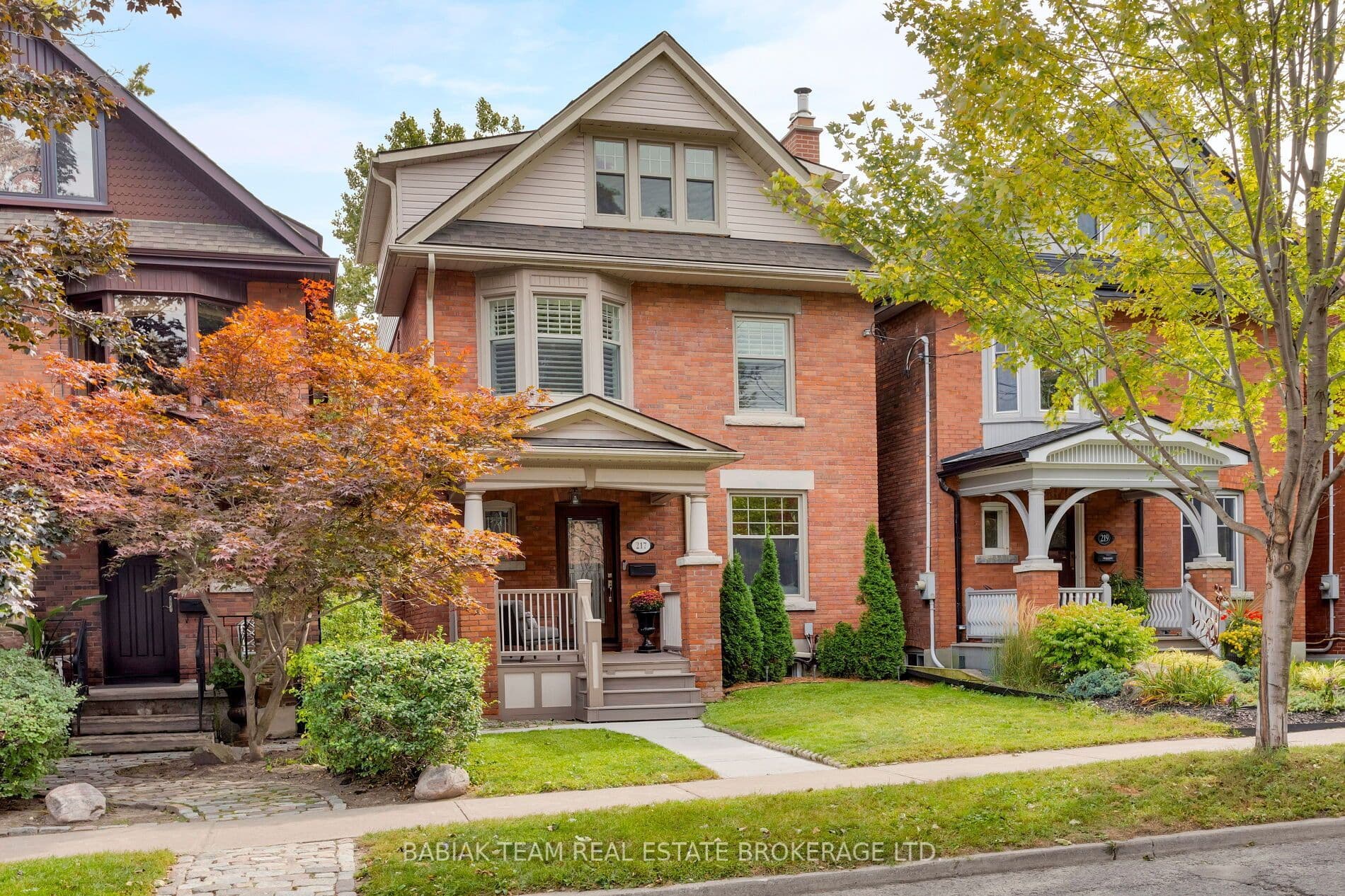 217 Humberside Avenue, Toronto, ON M6P 1K9