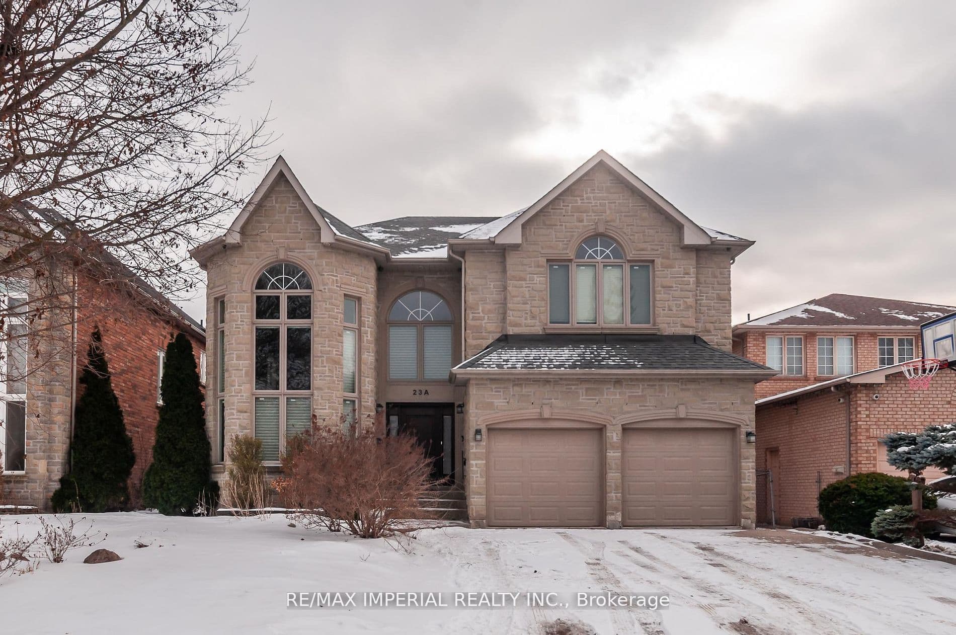 23A Mackay Drive, Richmond Hill, ON L4C 6N9