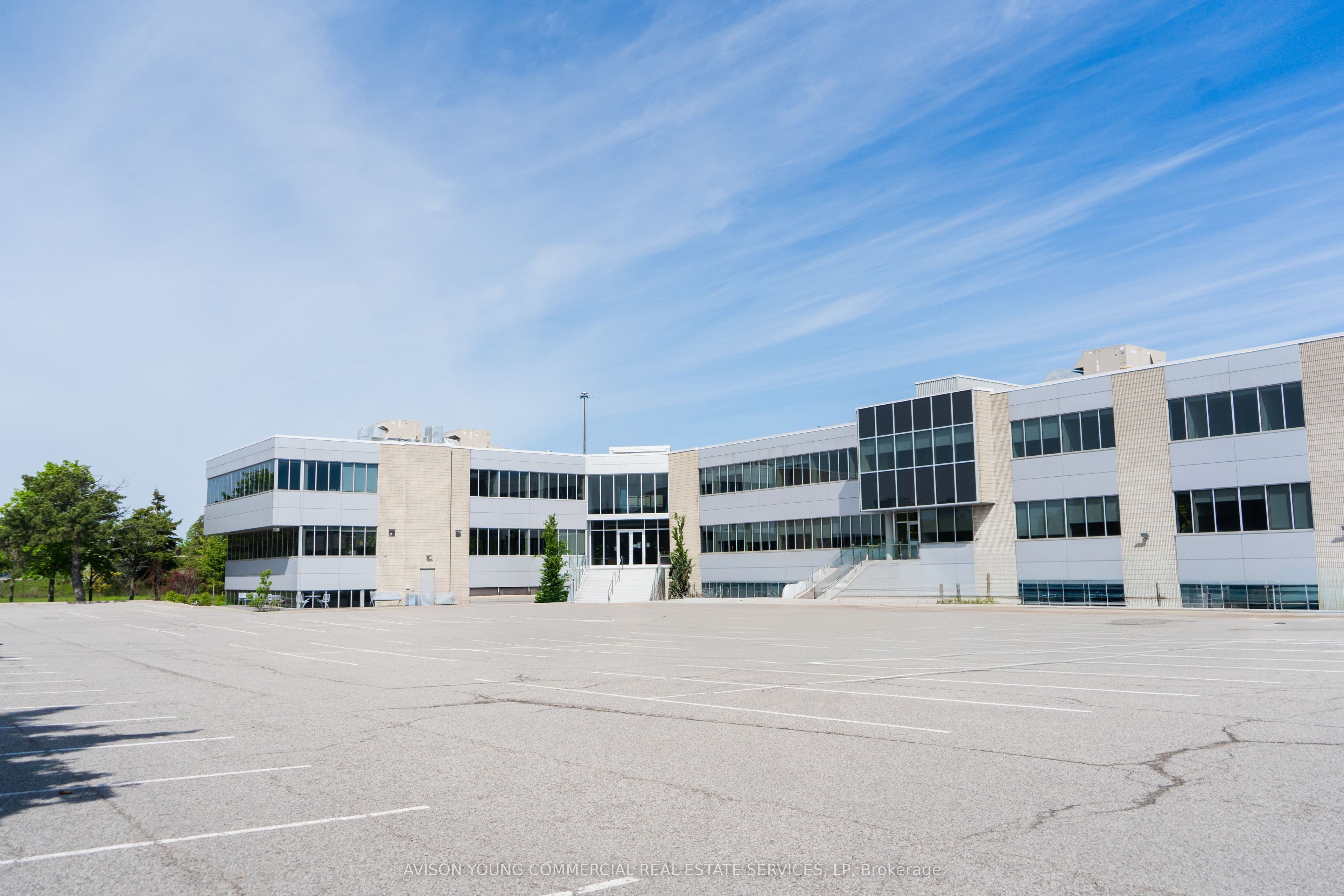 1 Sparks Avenue 31, Toronto, ON M2H 2W1