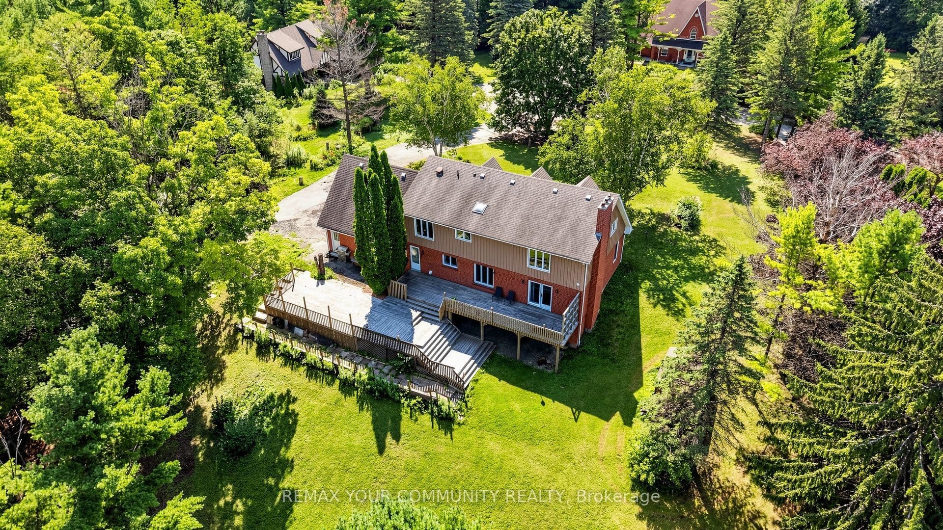 243 Ridge Road, Aurora, ON L4G 0M3