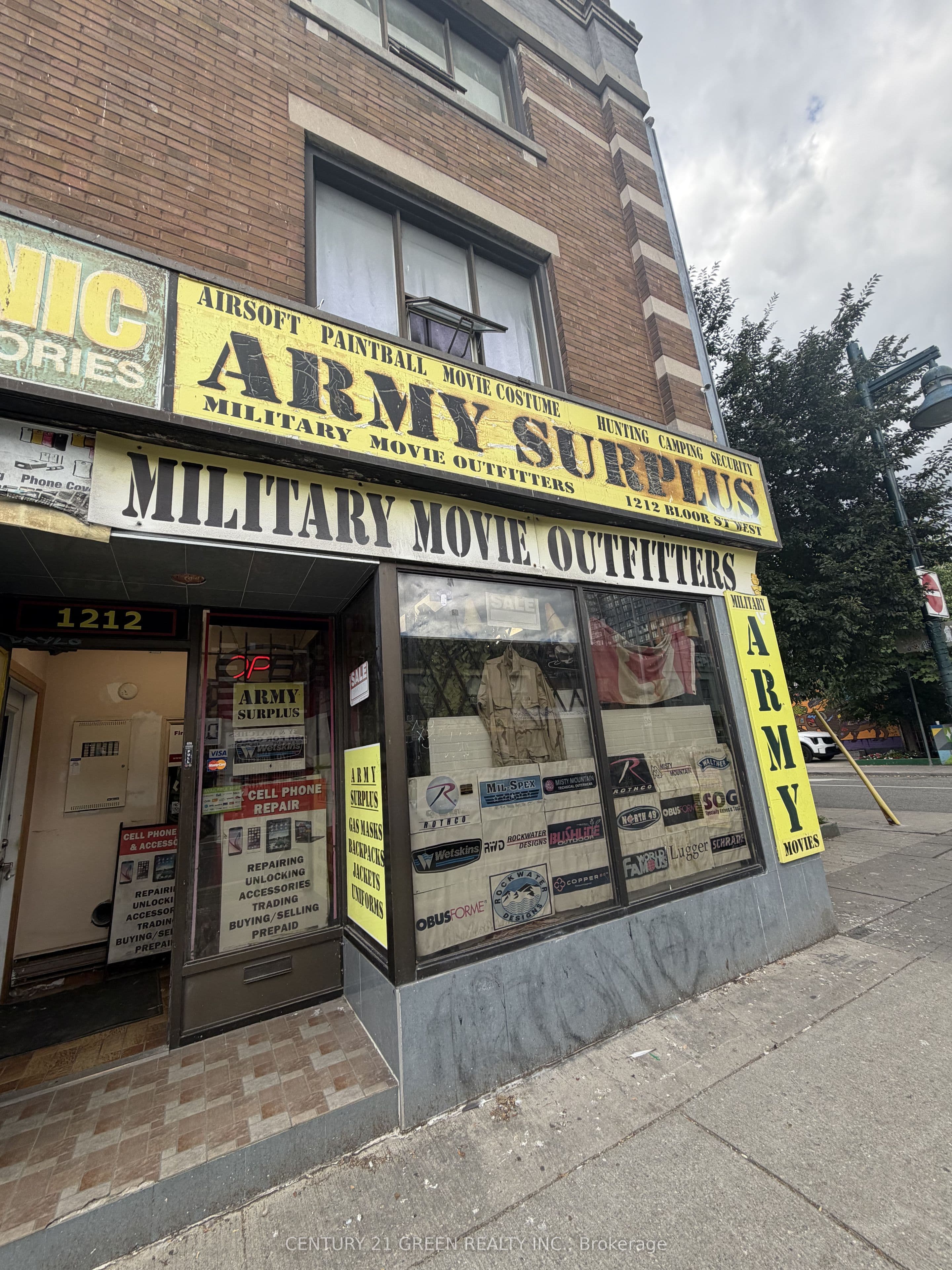 1212 Bloor Street W, Toronto, ON M6H 1N3
