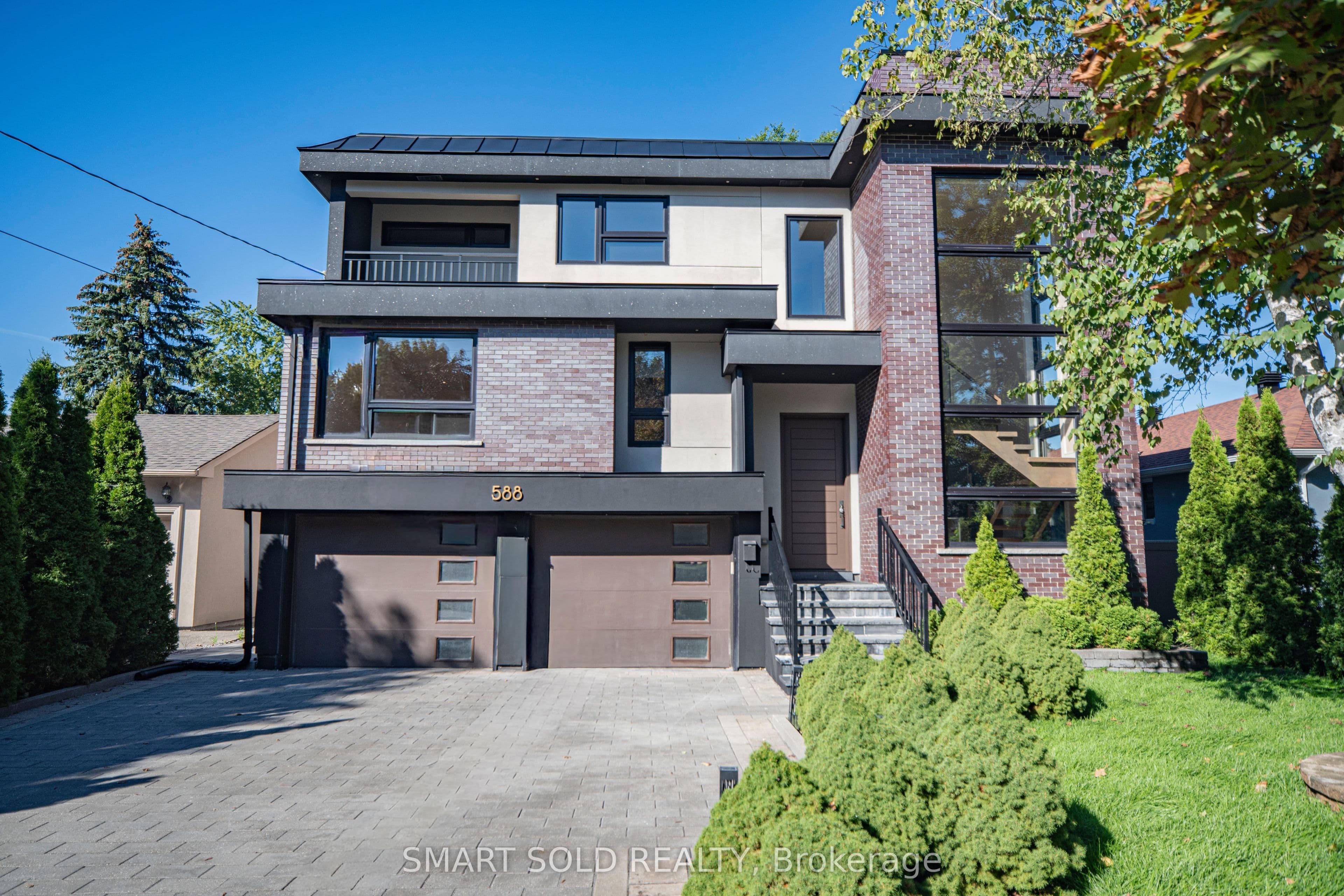 588 Conacher Drive, Toronto, ON M2M 3M8
