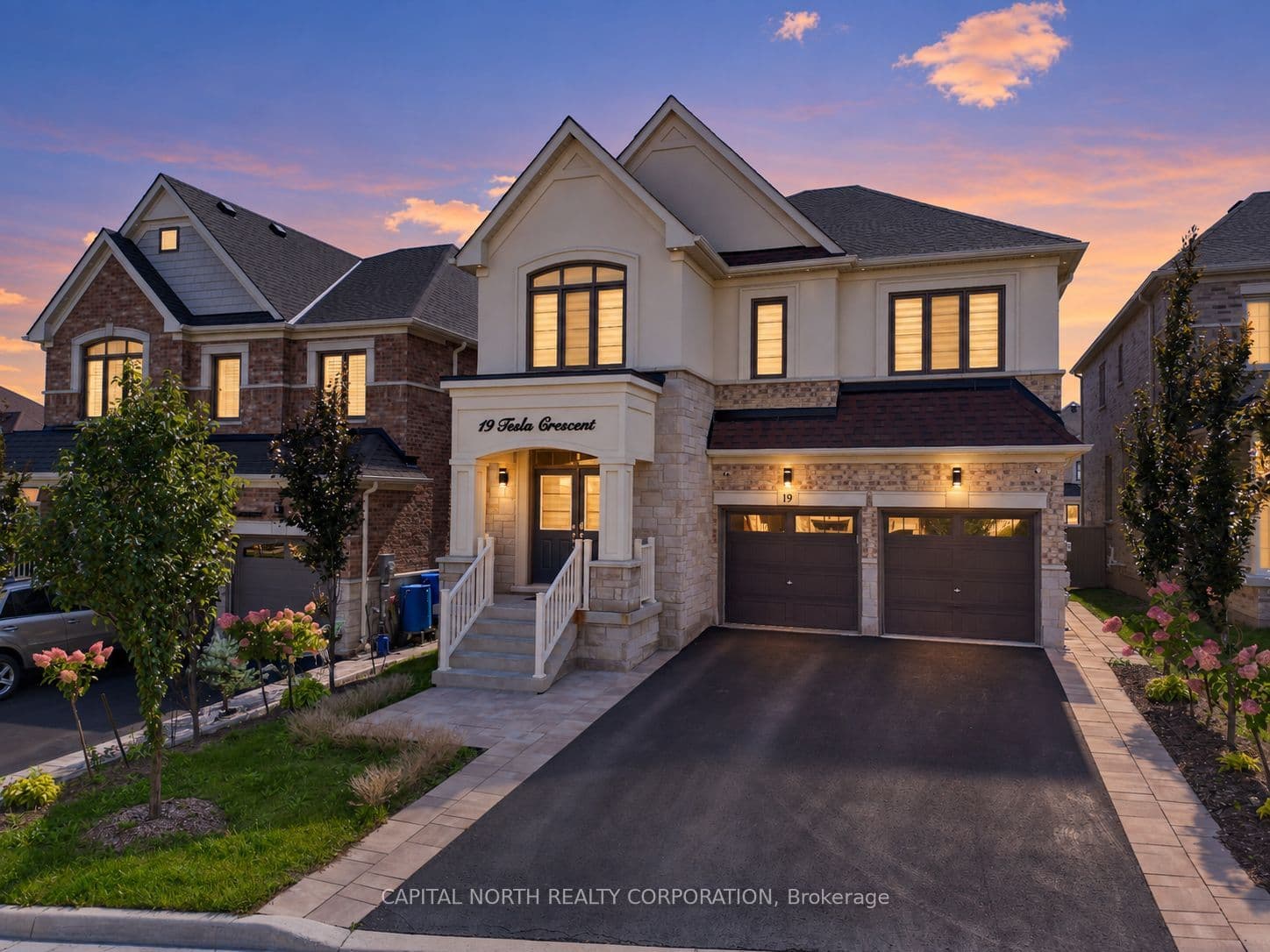 19 Tesla Crescent, East Gwillimbury, ON L9N 1G5