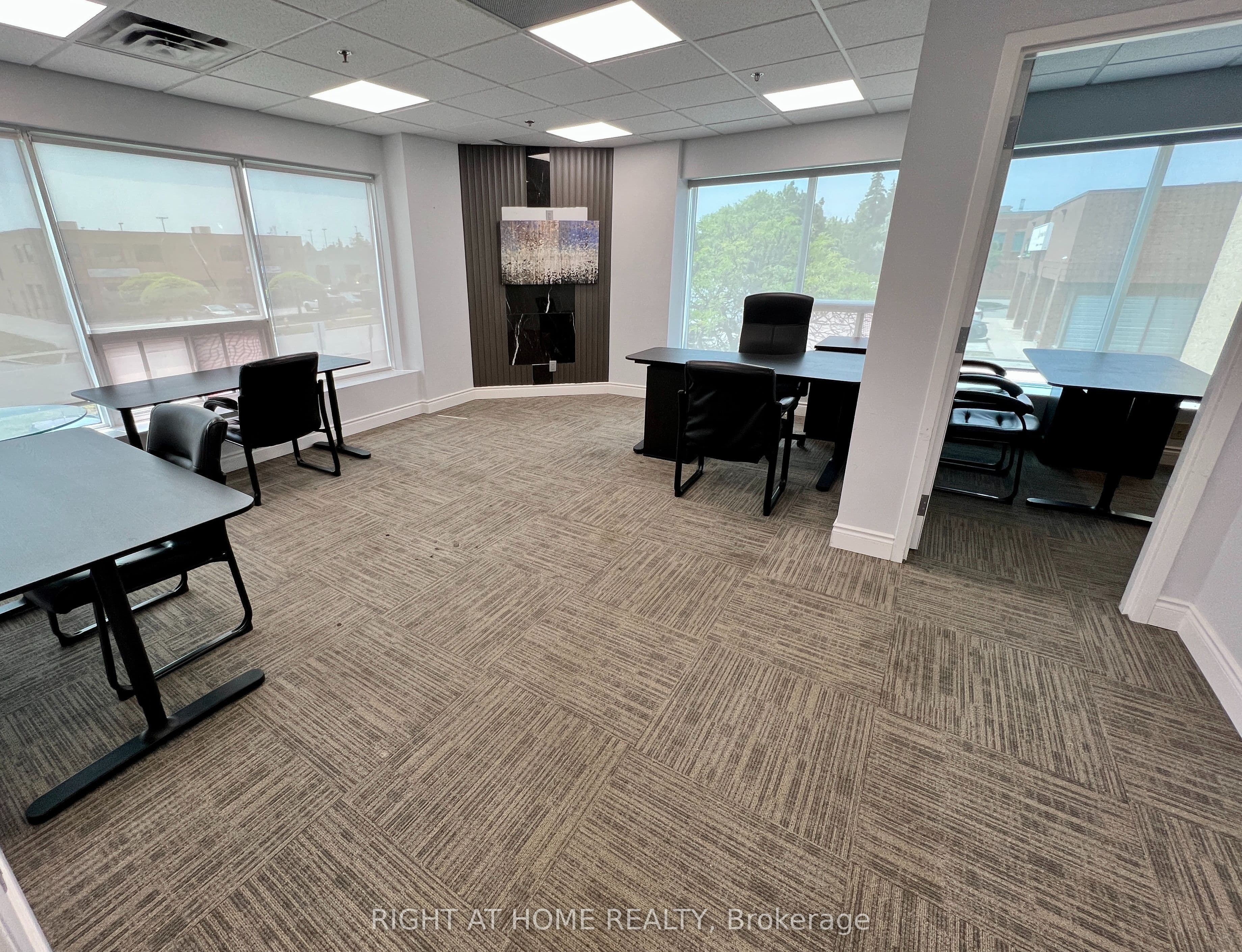 120 Woodstream Boulevard 18 2nd, Vaughan, ON L4L 7Z1