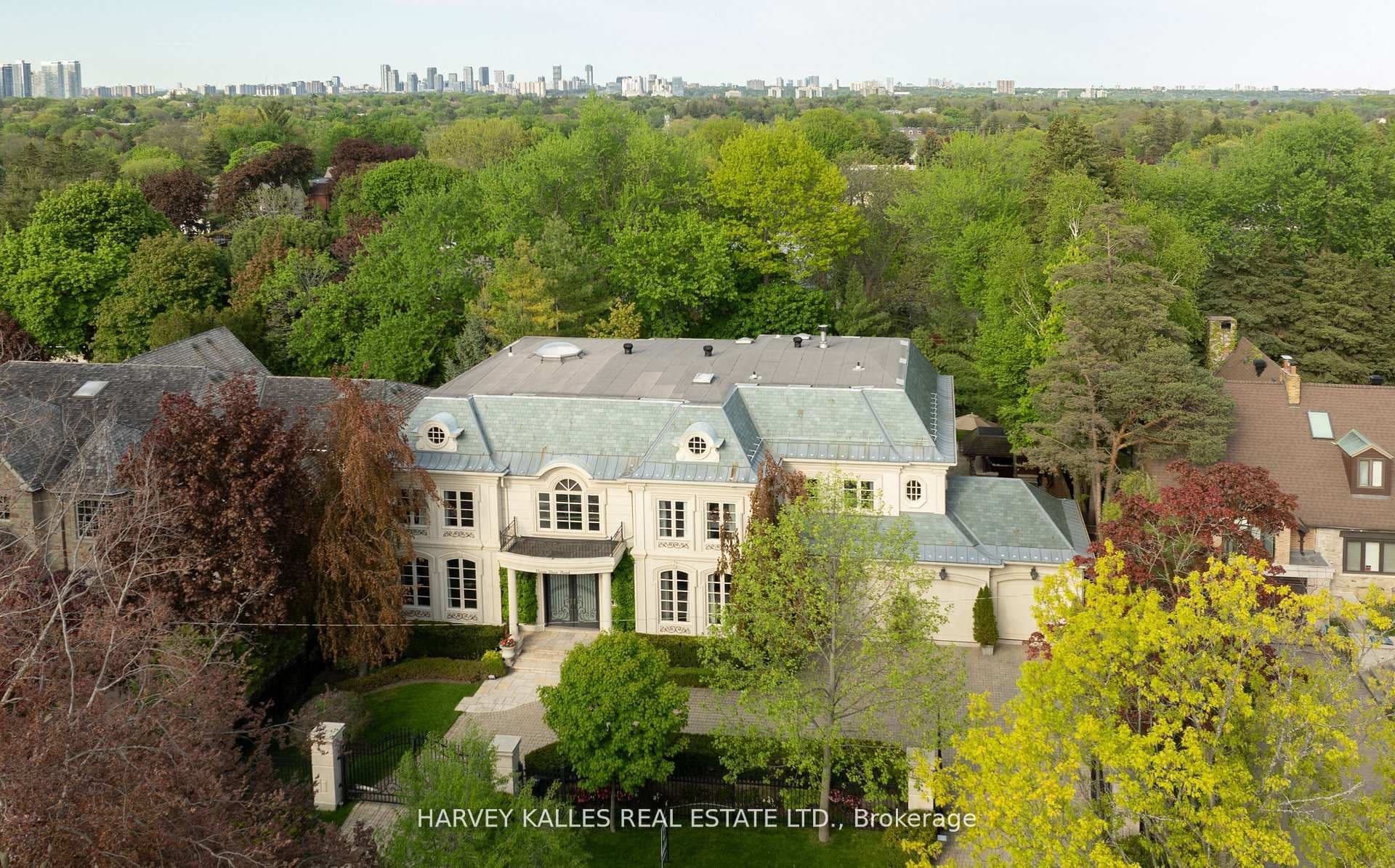 11 Doon Road, Toronto, ON M2L 1M1