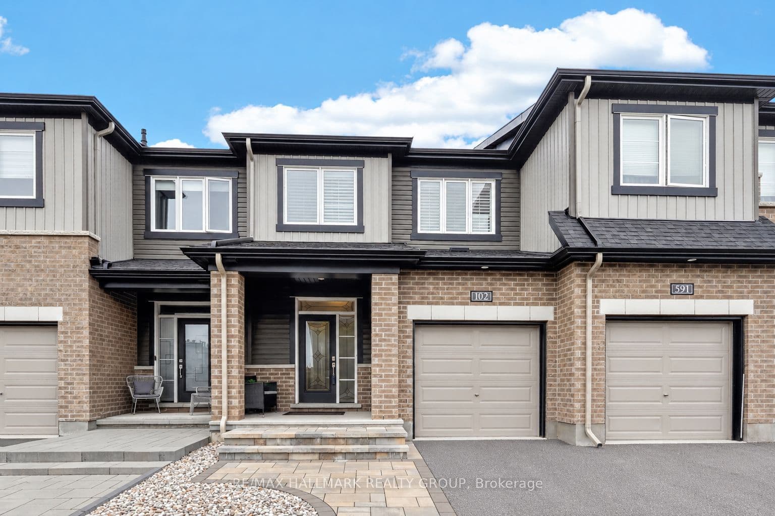 102 Aquarium Avenue, Orleans - Cumberland and Area, ON K4A 5G6