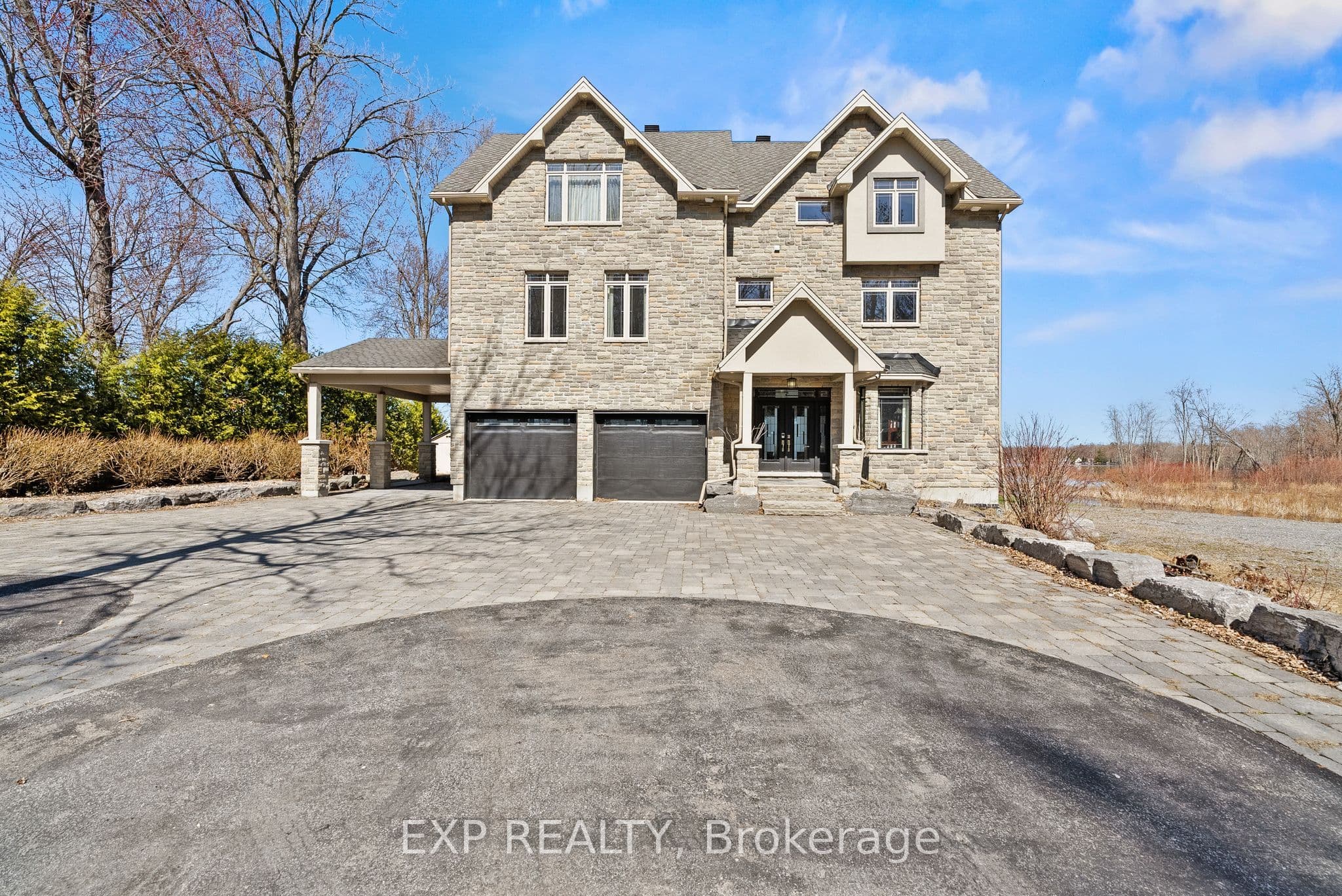 102 Allbirch Road, Constance Bay - Dunrobin - Kilmaurs - Woodlawn, ON K0A 3M0