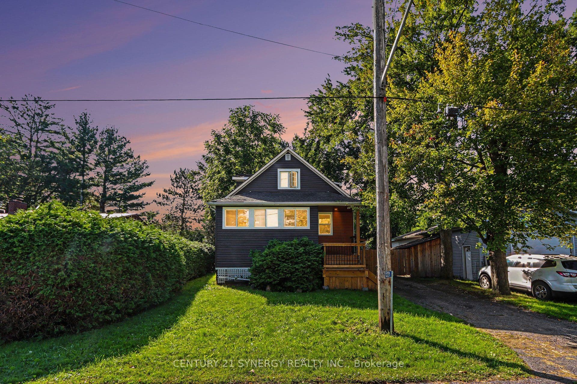 1221 Fairgreen Avenue, Orleans - Cumberland and Area, ON K4B 1N2